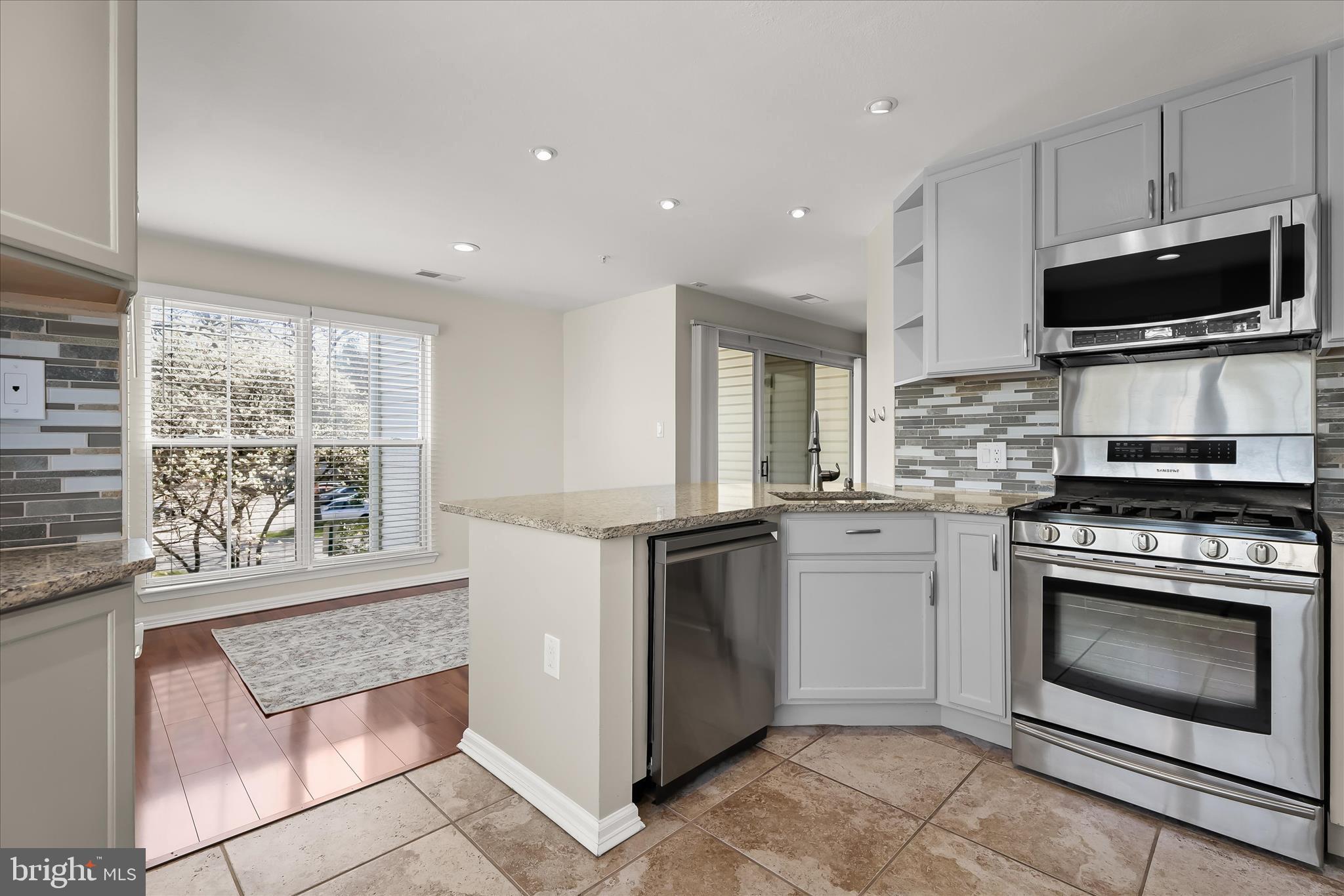 TANGLEWOOD AT RUSSETT - Residential