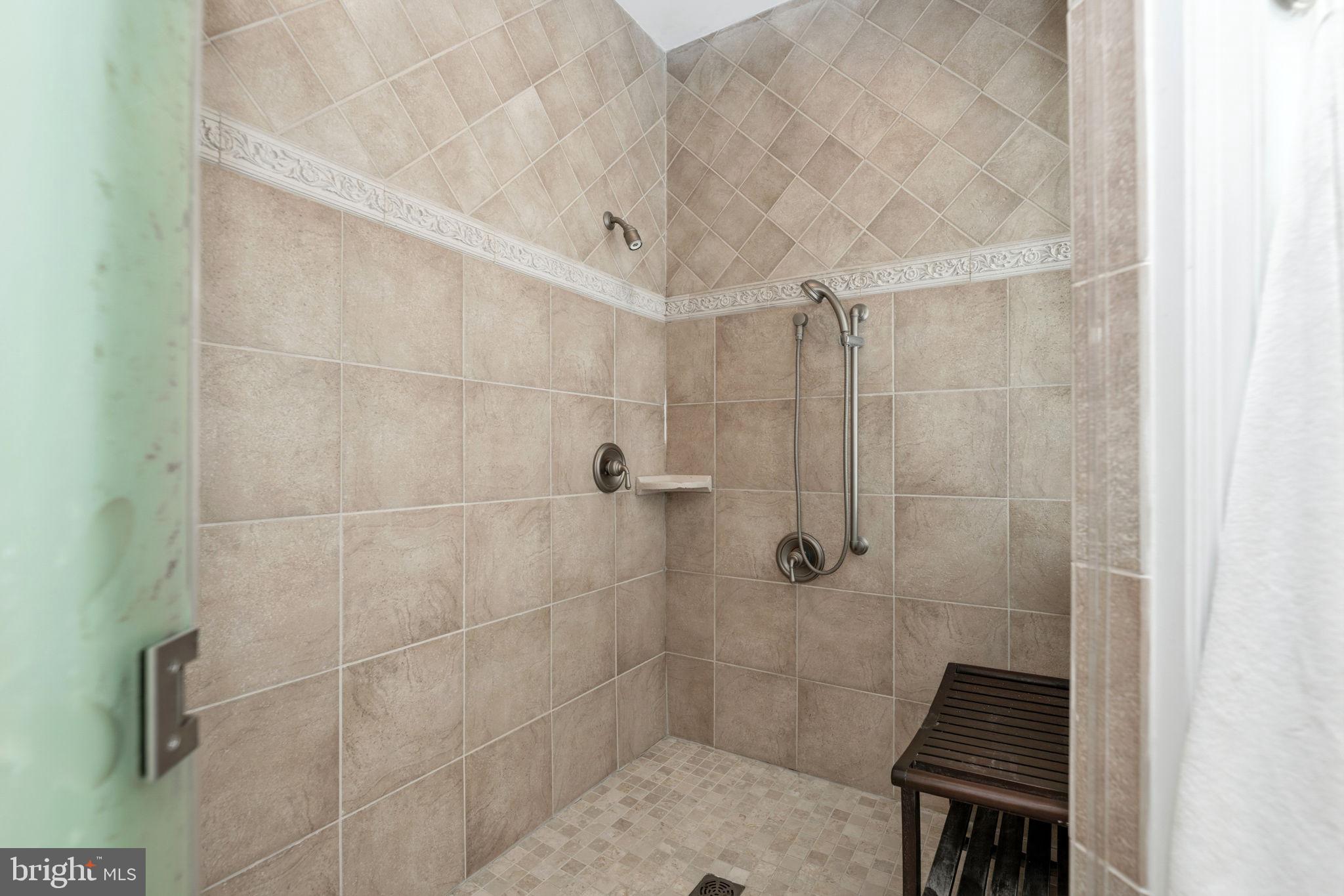 CANNON BLUFF ESTATES - Residential