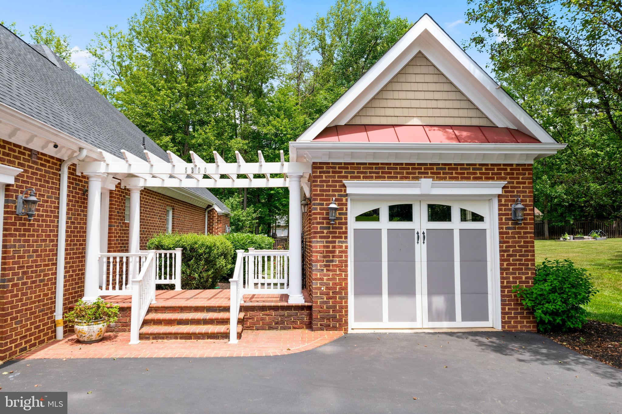 CANNON BLUFF ESTATES - Residential