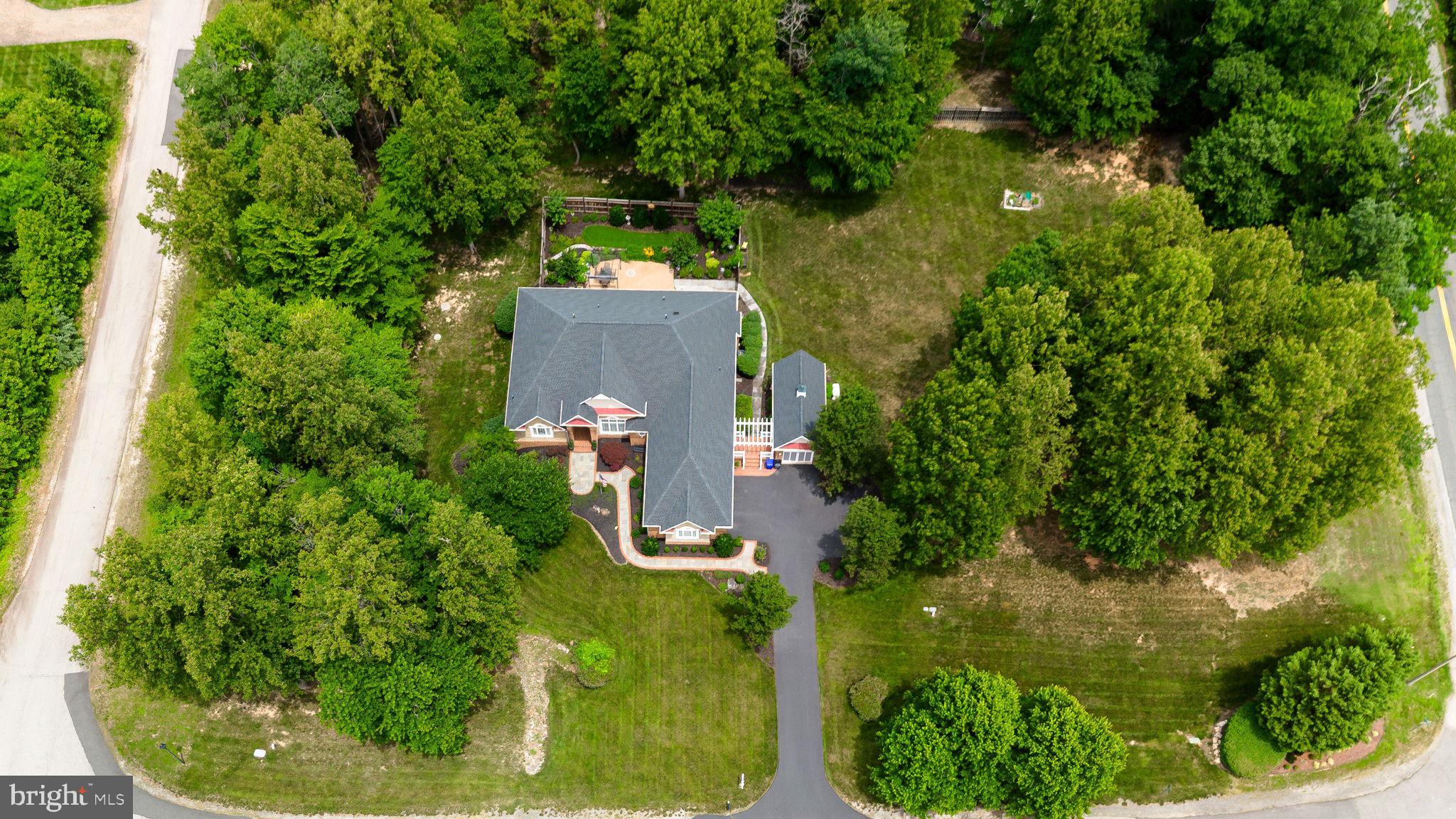 CANNON BLUFF ESTATES - Residential