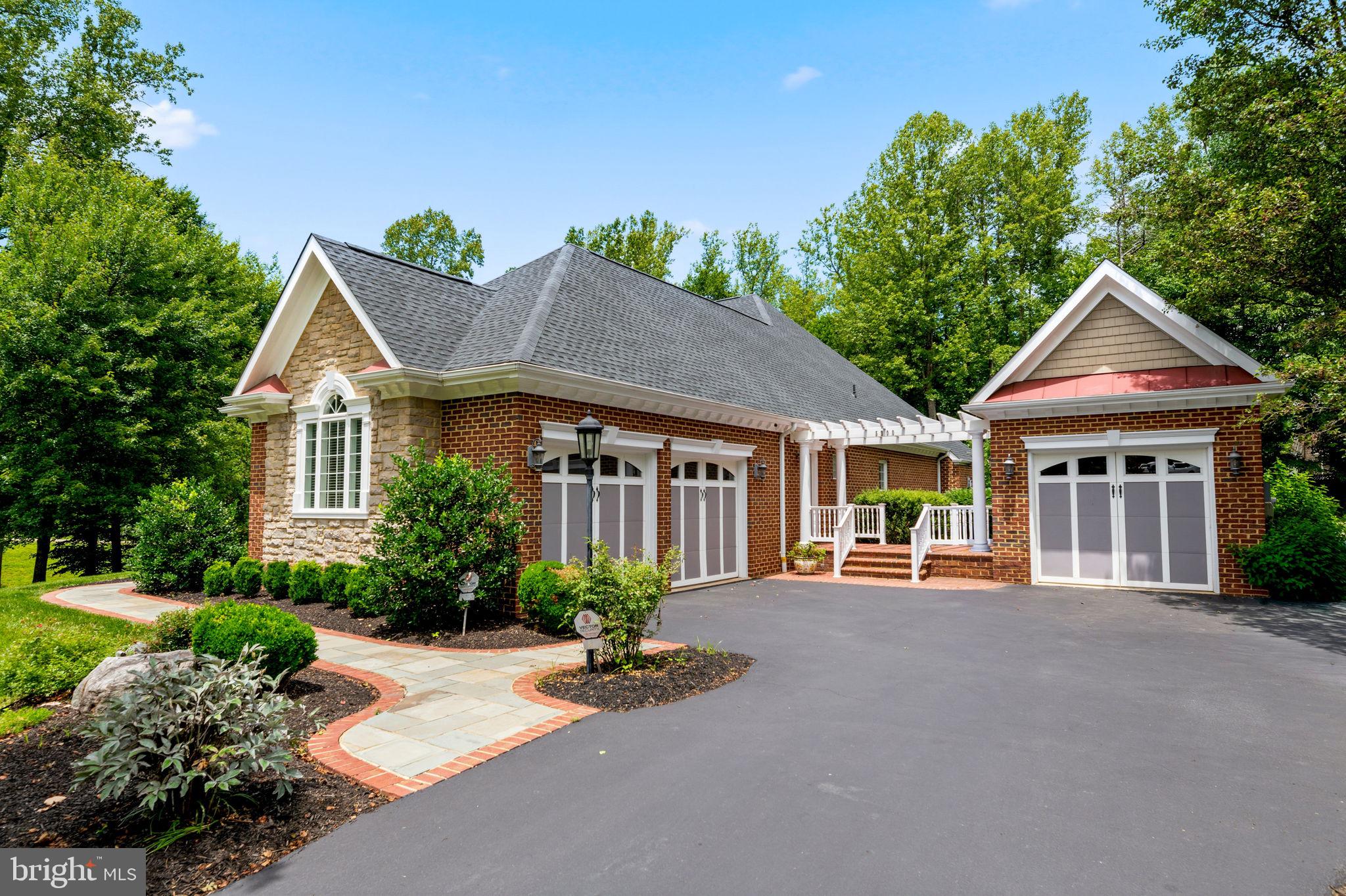 CANNON BLUFF ESTATES - Residential