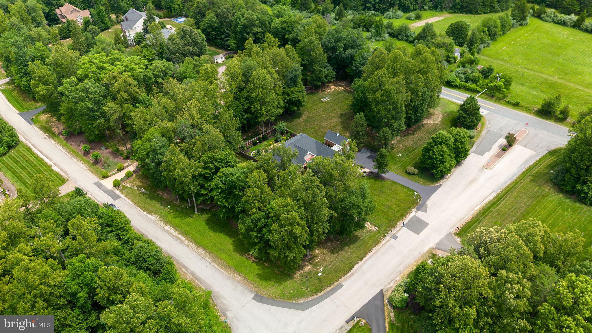 CANNON BLUFF ESTATES - Residential
