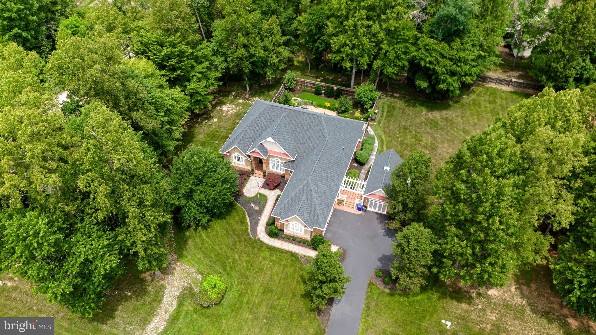 CANNON BLUFF ESTATES - Residential