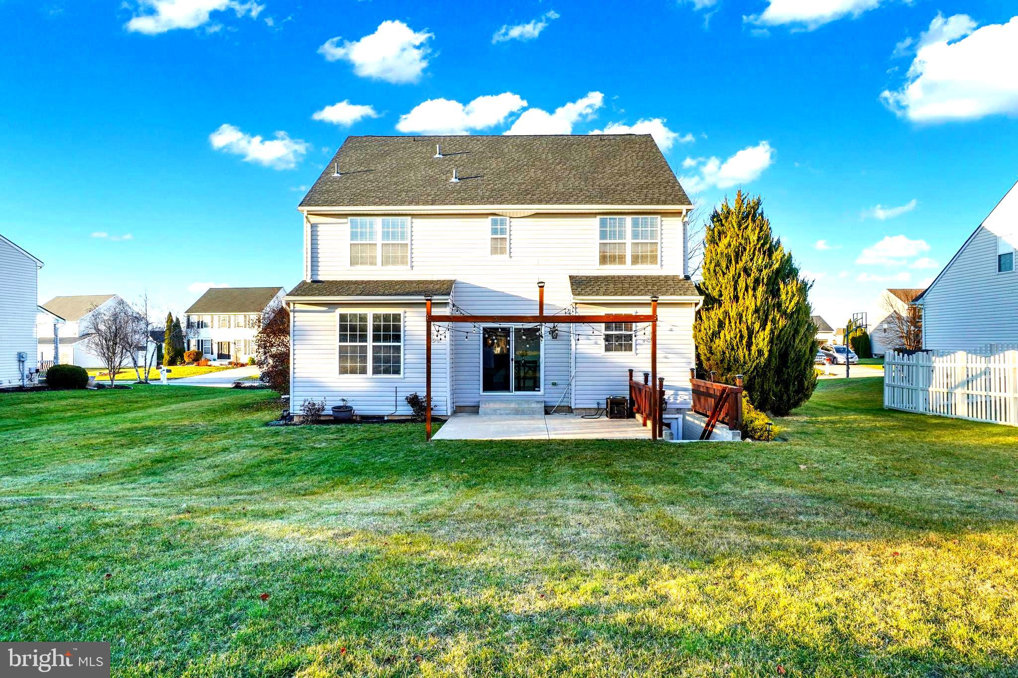 MILL CREEK - Residential