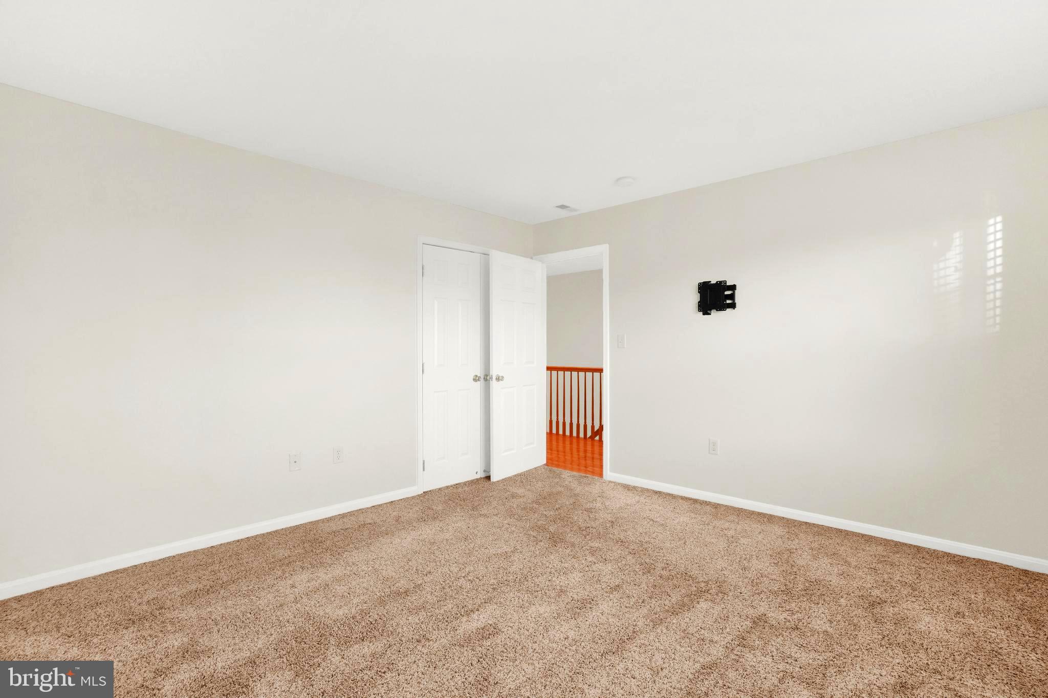 MILL CREEK - Residential