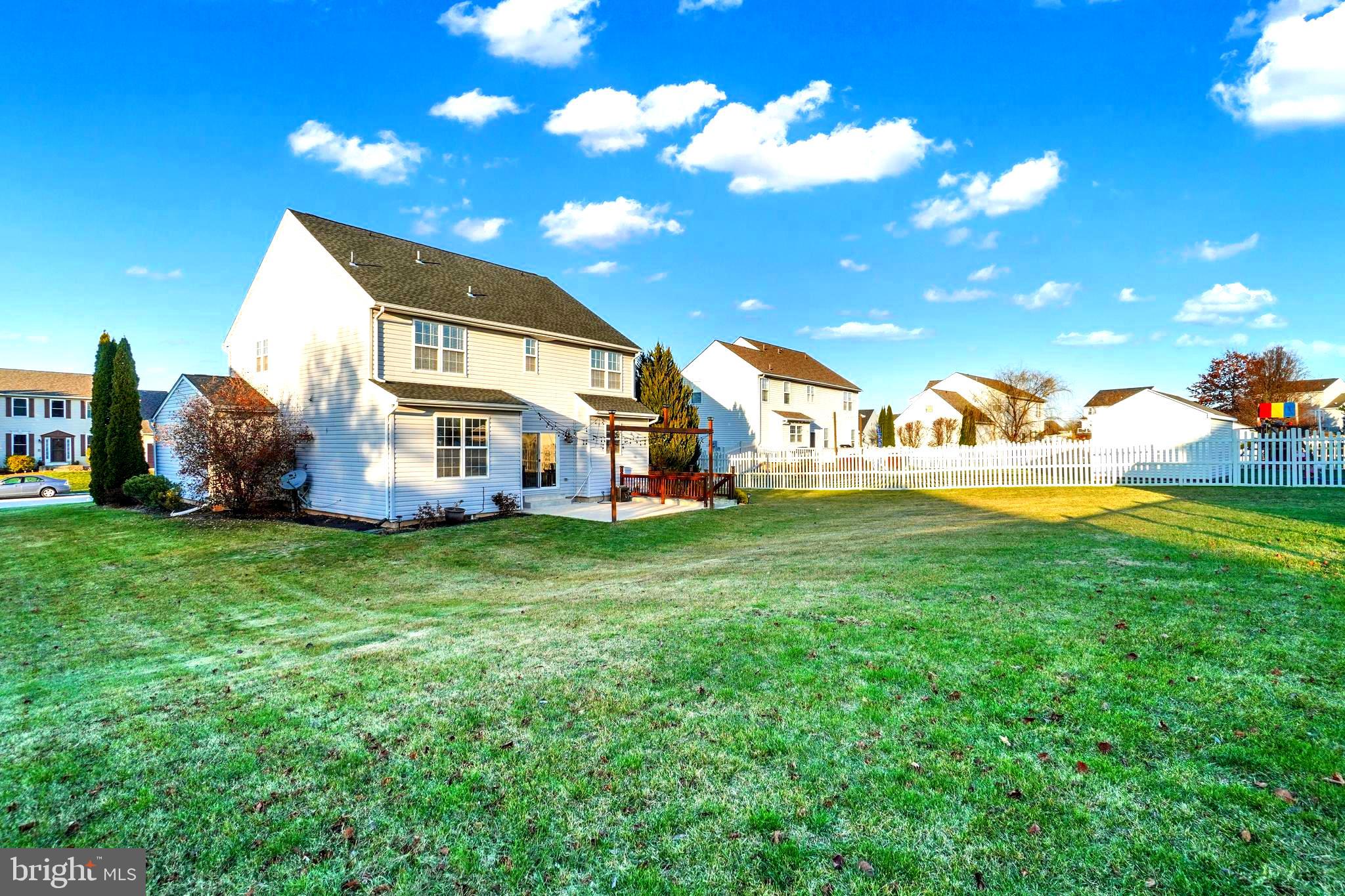 MILL CREEK - Residential