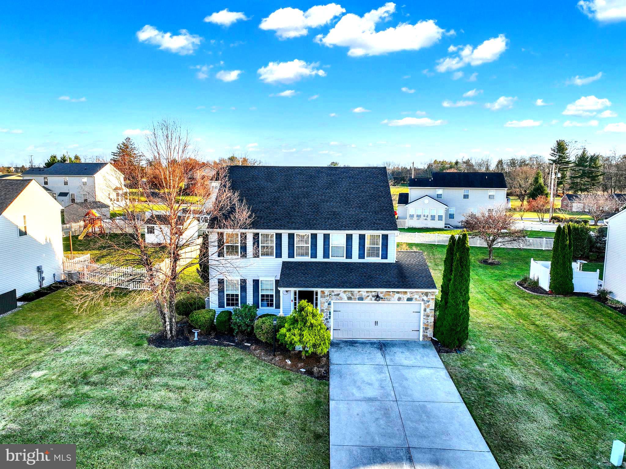 MILL CREEK - Residential