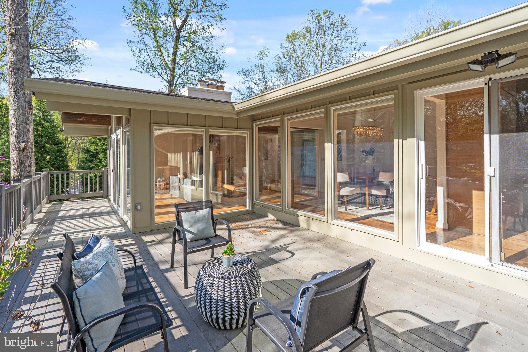 CHESTERBROOK WOODS - Residential