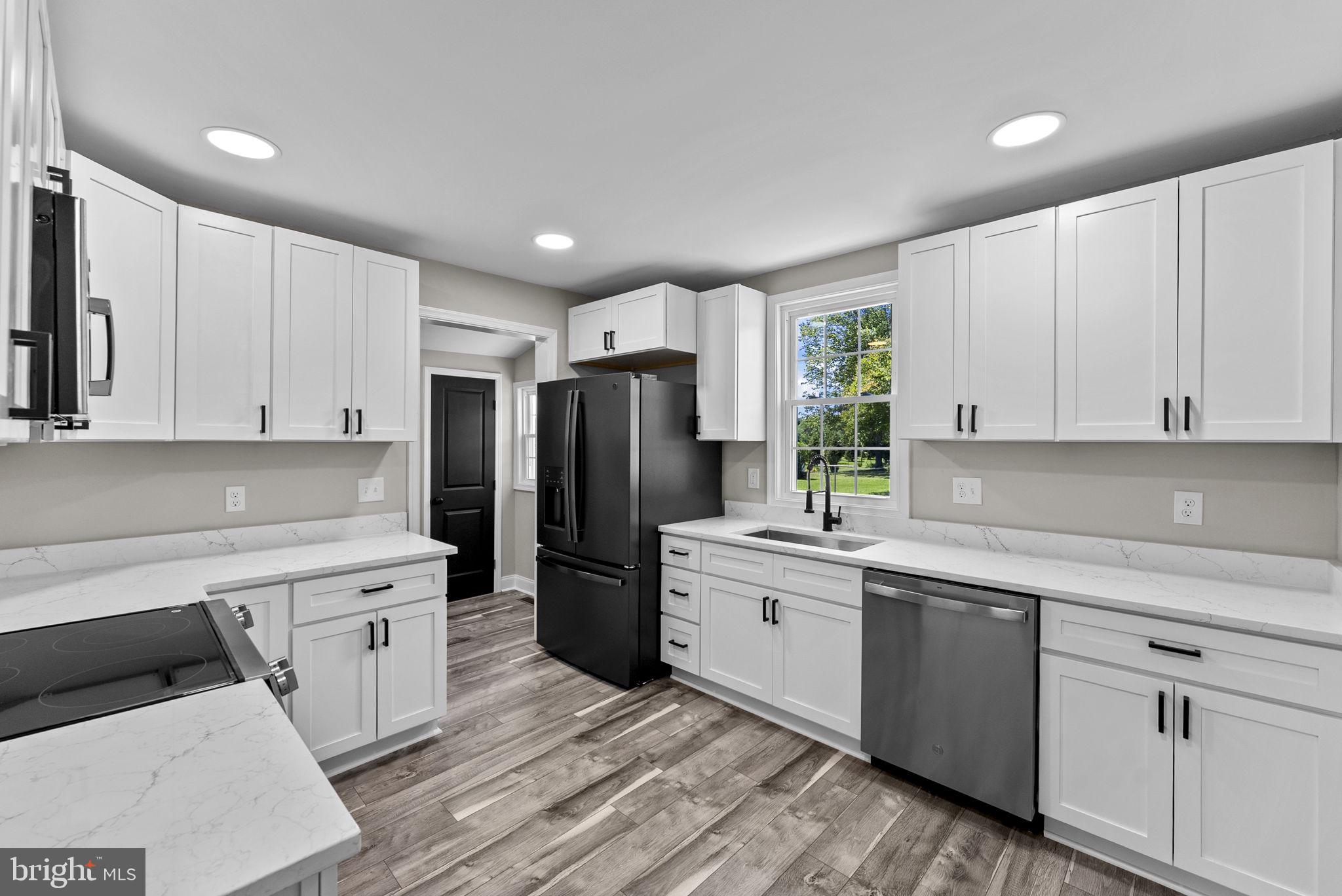 LEE HEIGHTS SUBD - Residential
