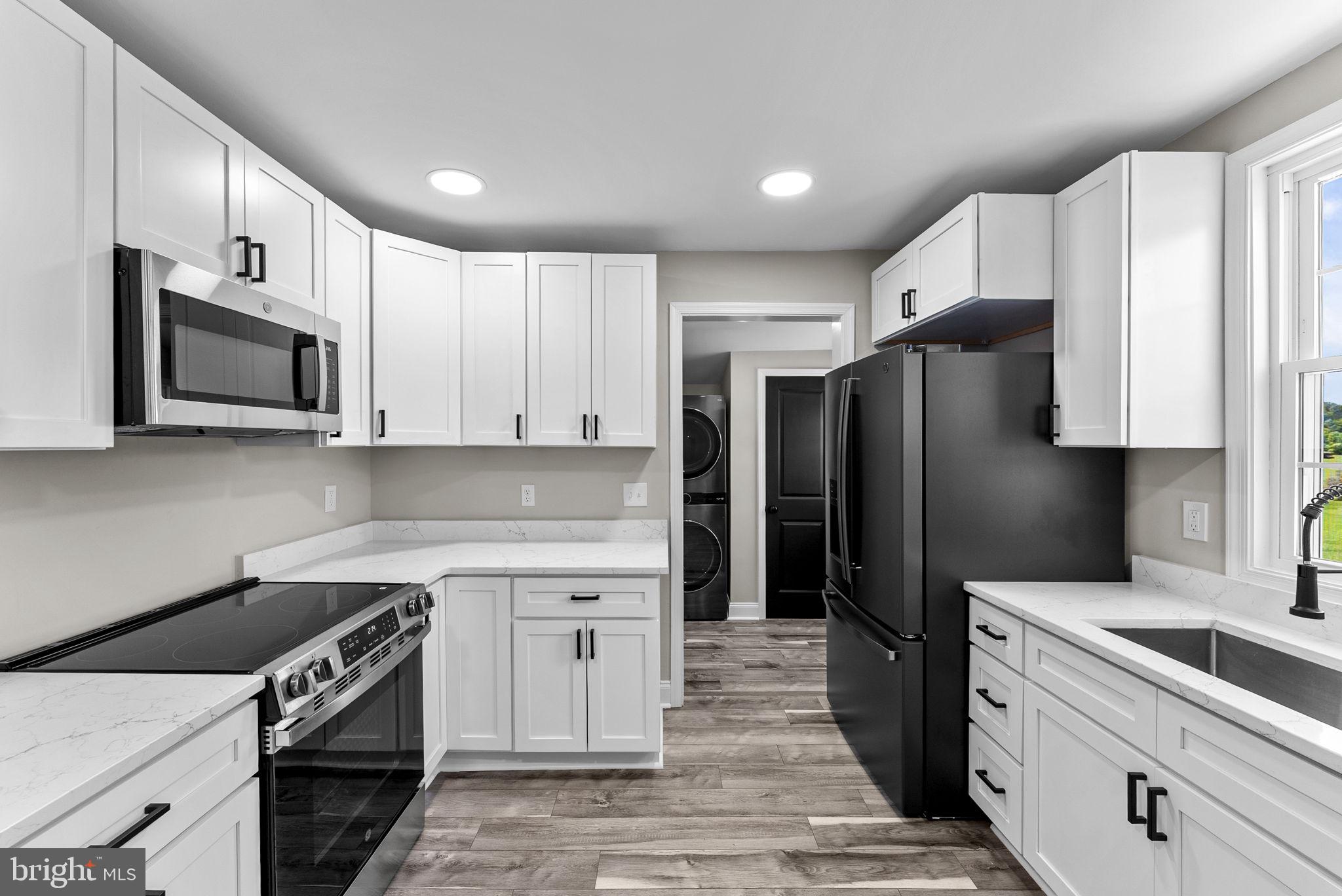 LEE HEIGHTS SUBD - Residential
