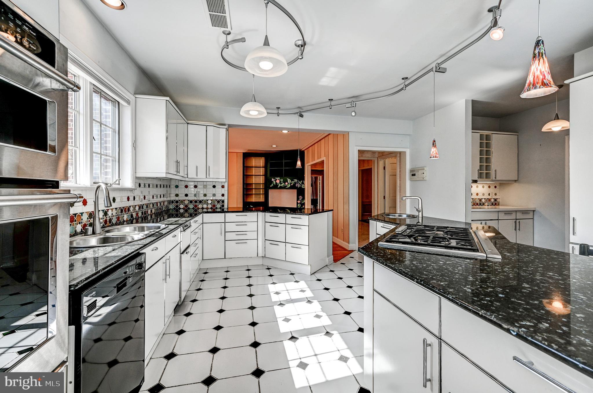 HILLSTEAD - Residential