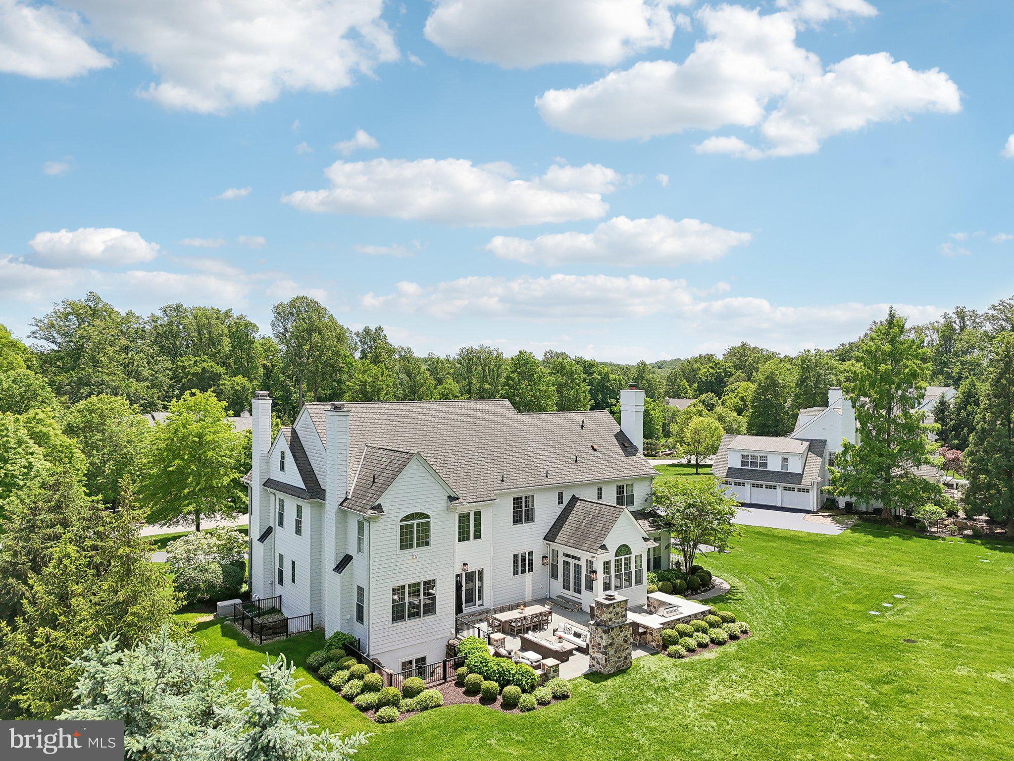 WHITE HORSE - Residential