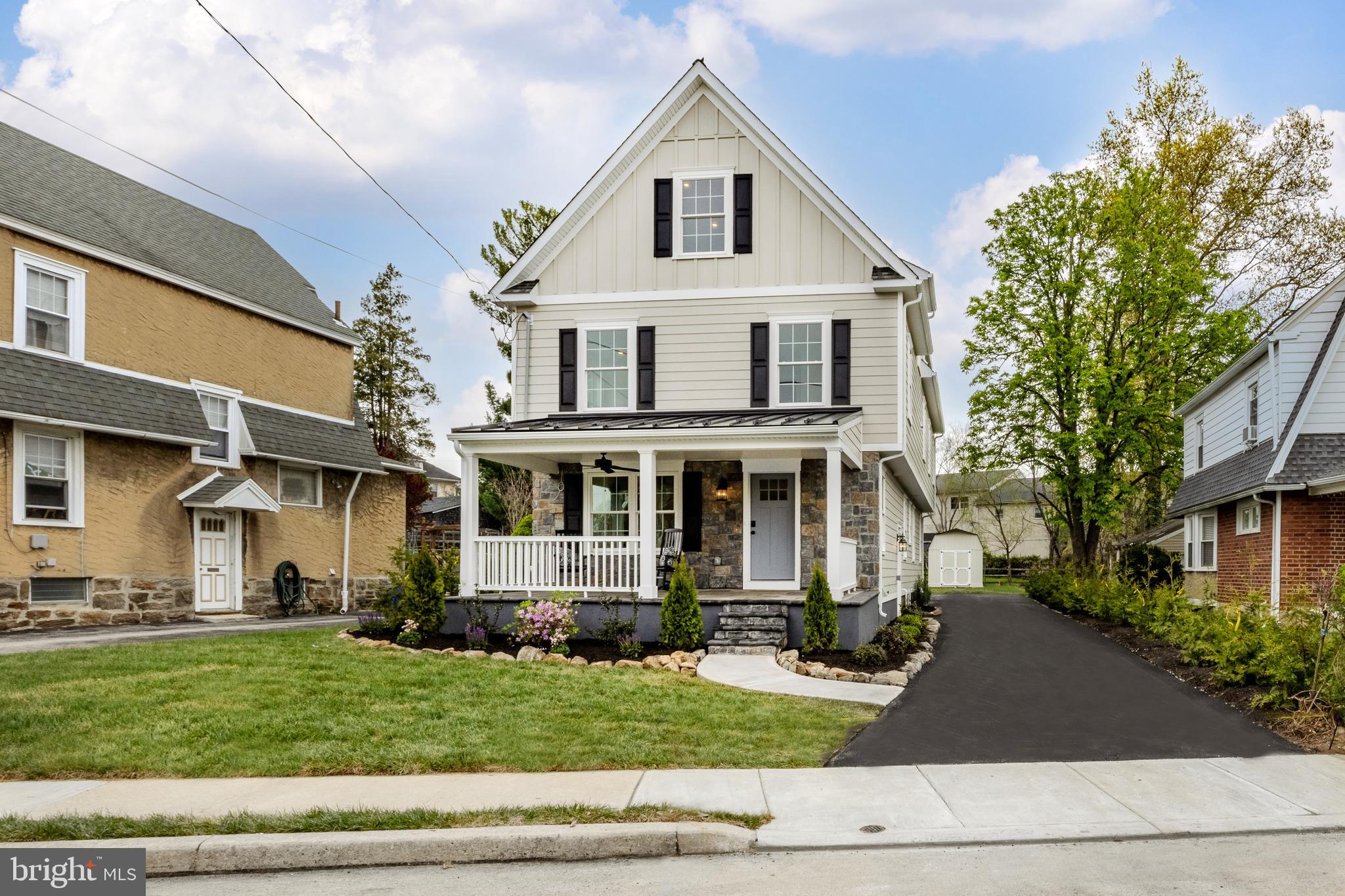 OAKMONT - Residential
