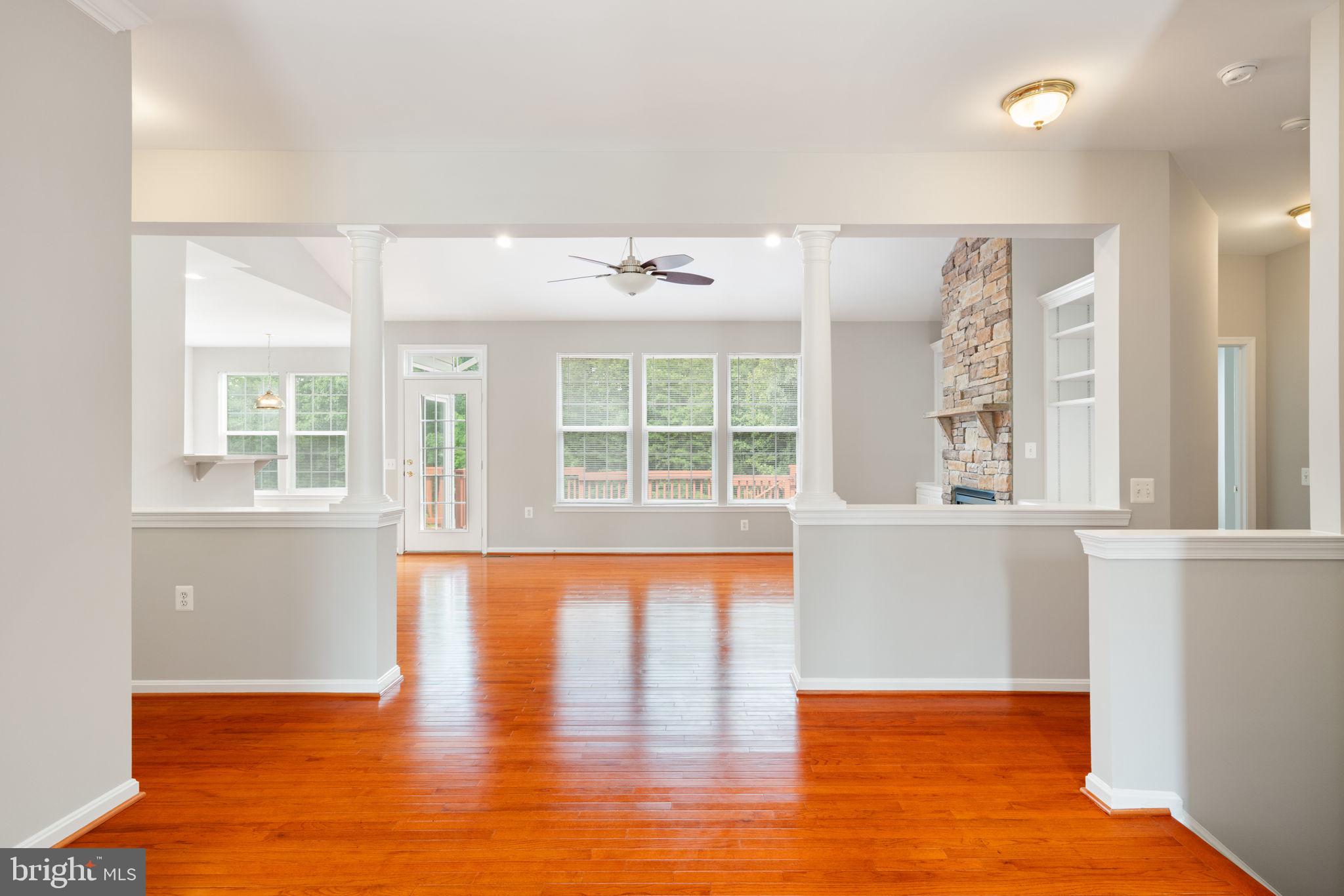 FOUR SEASONS IN HISTORIC VIRGINIA - Residential