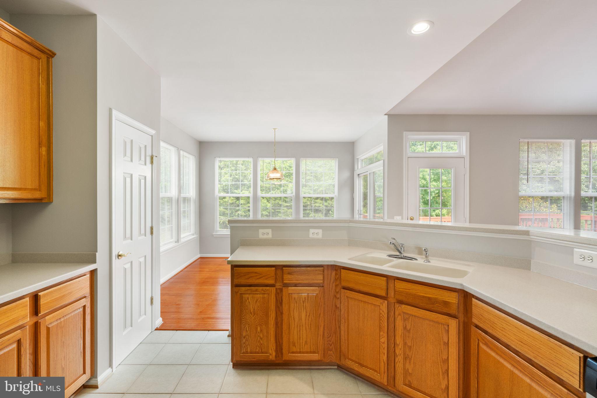 FOUR SEASONS IN HISTORIC VIRGINIA - Residential