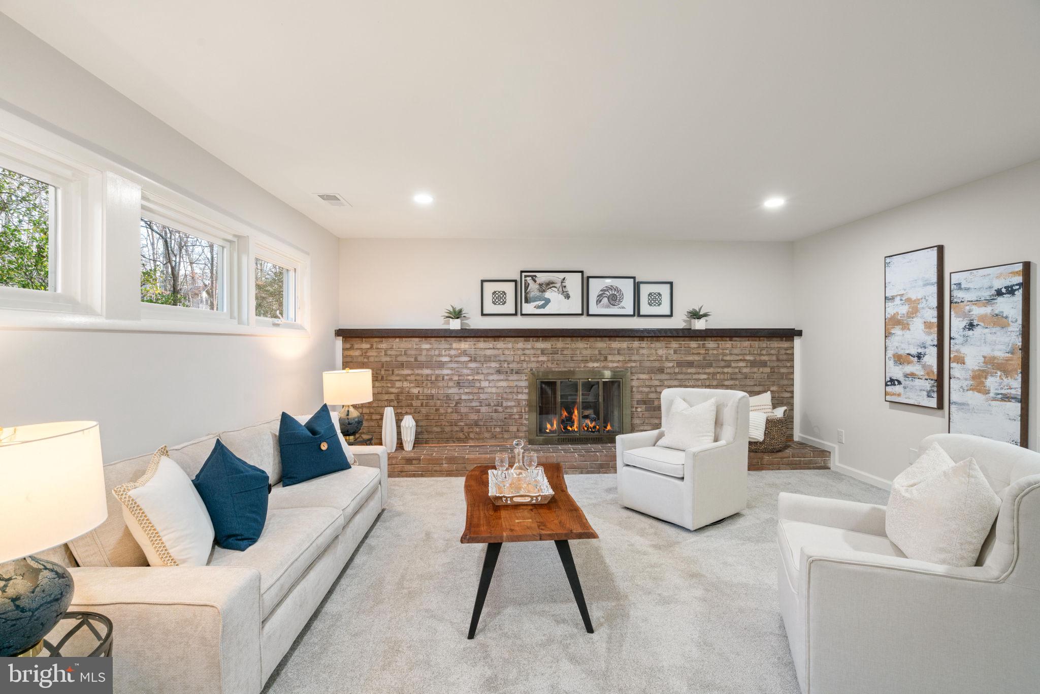 RESTON - Residential