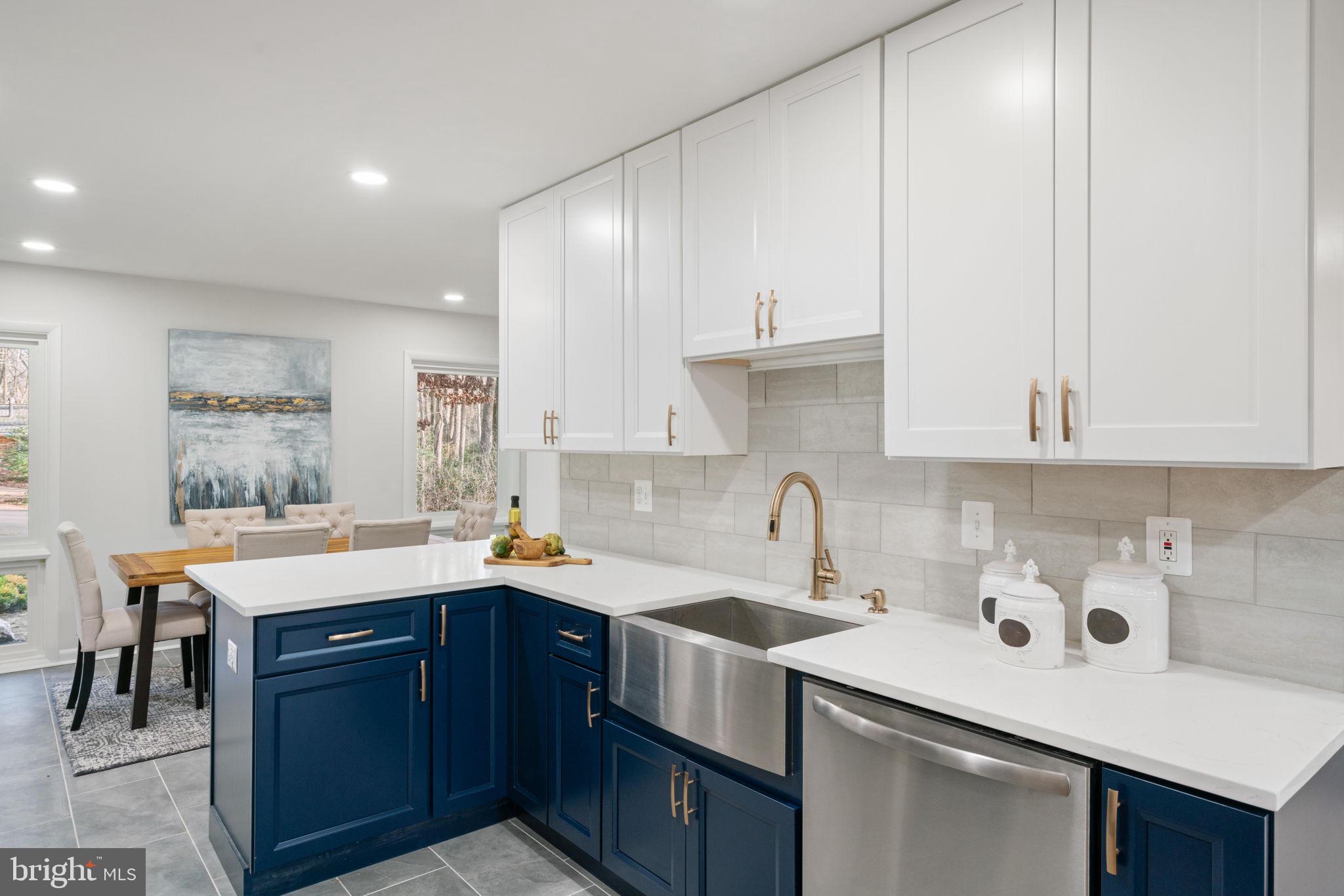 RESTON - Residential