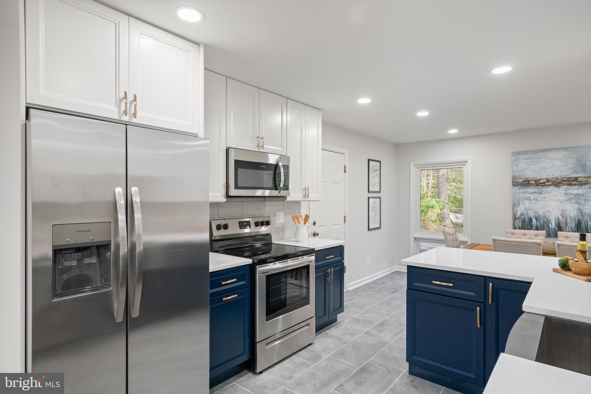 RESTON - Residential