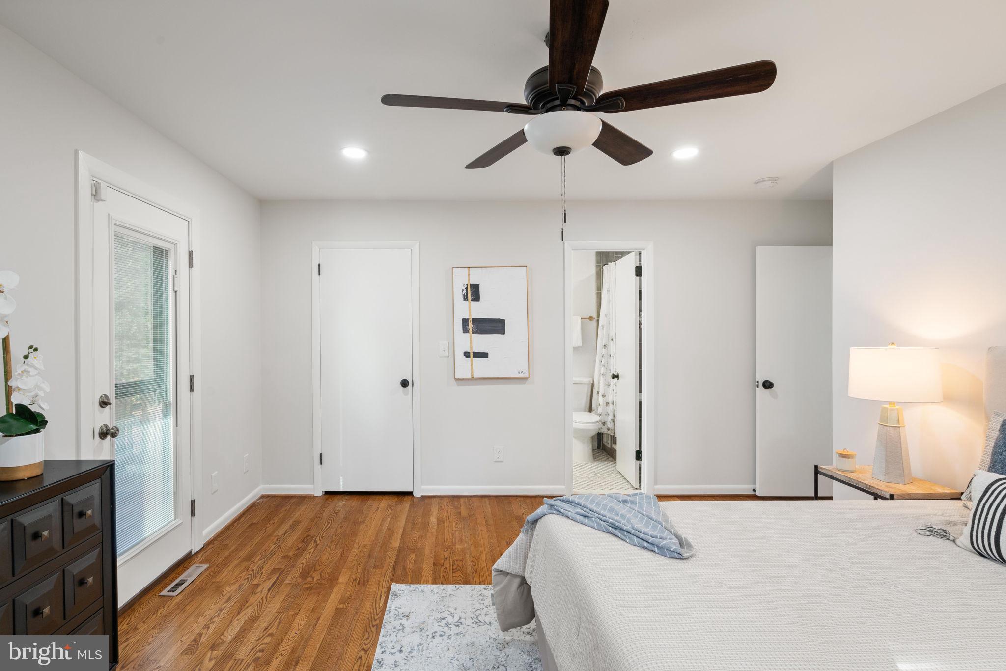 RESTON - Residential