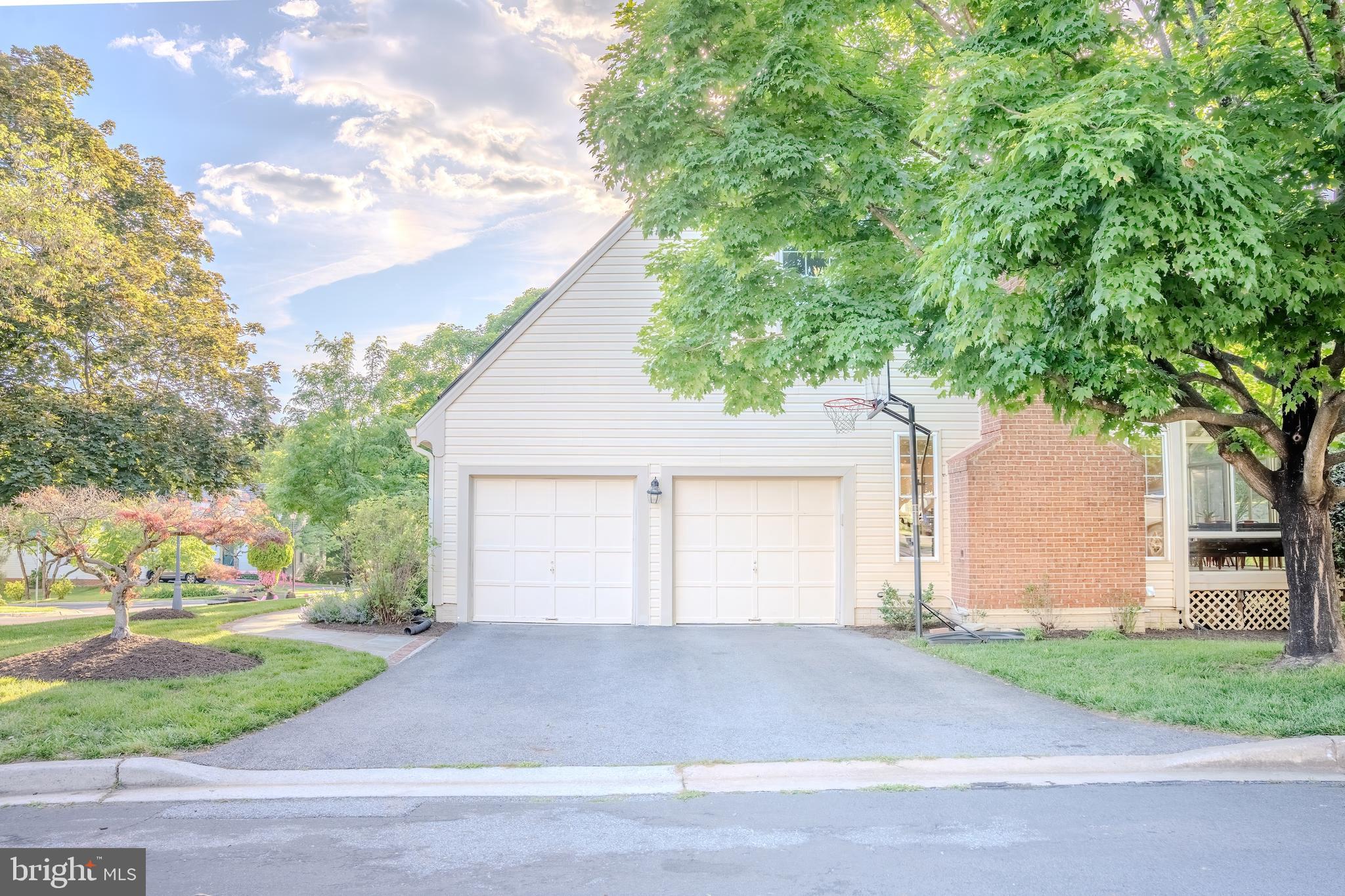 POTOMAC FARMS - Residential