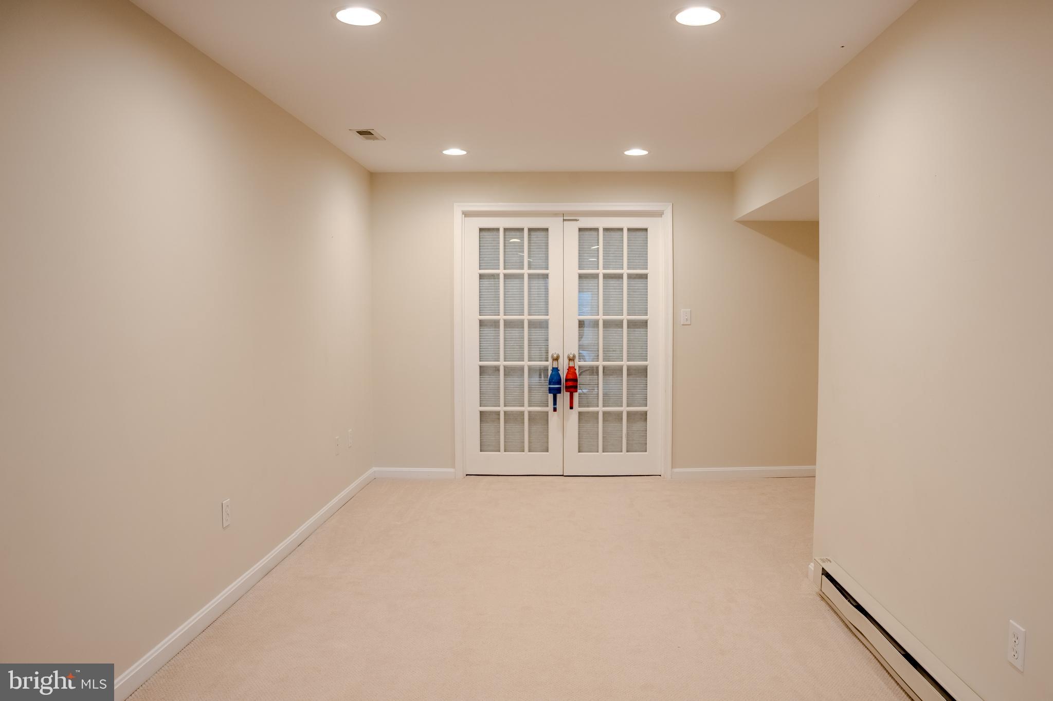 POTOMAC FARMS - Residential