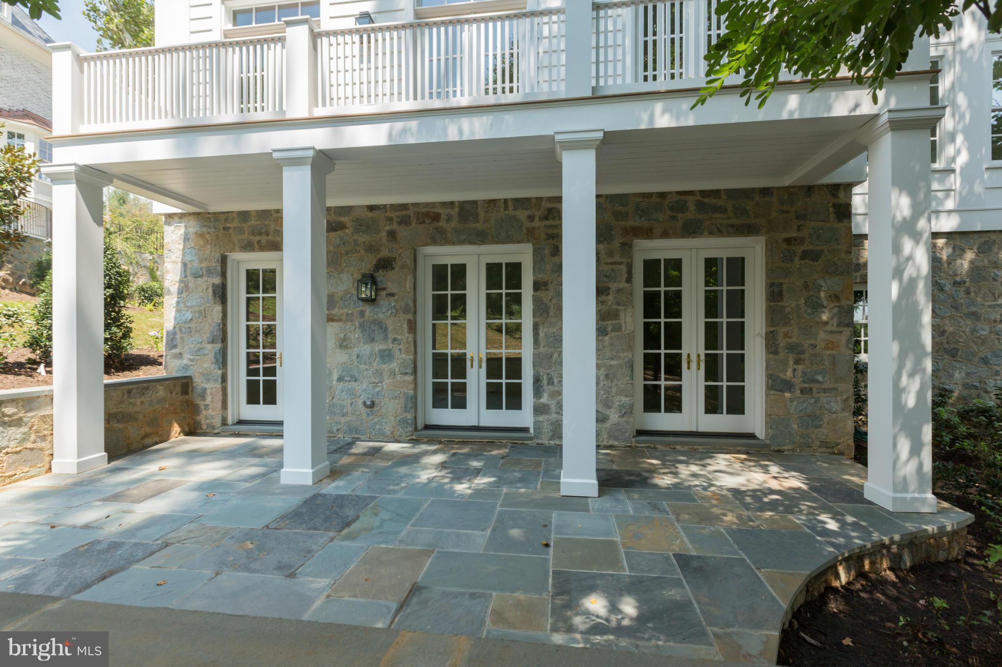 BERKLEY - Residential