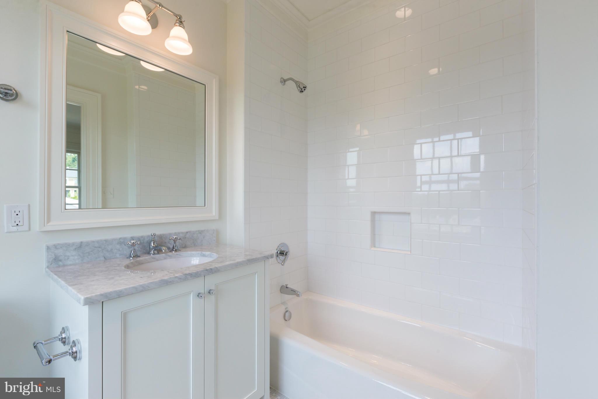 BERKLEY - Residential