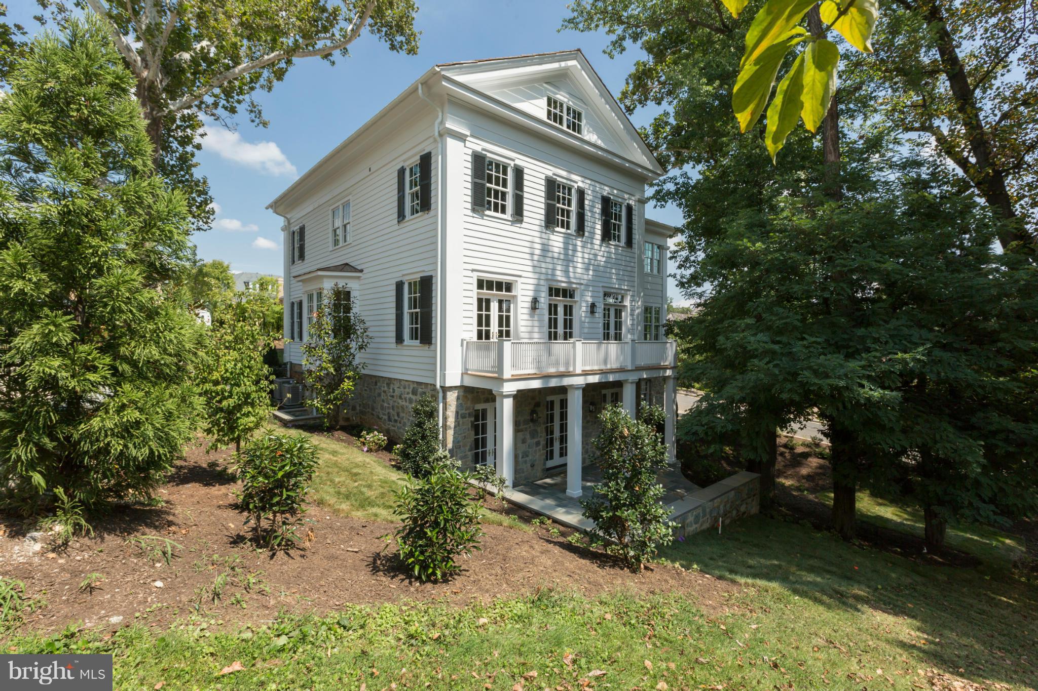 BERKLEY - Residential