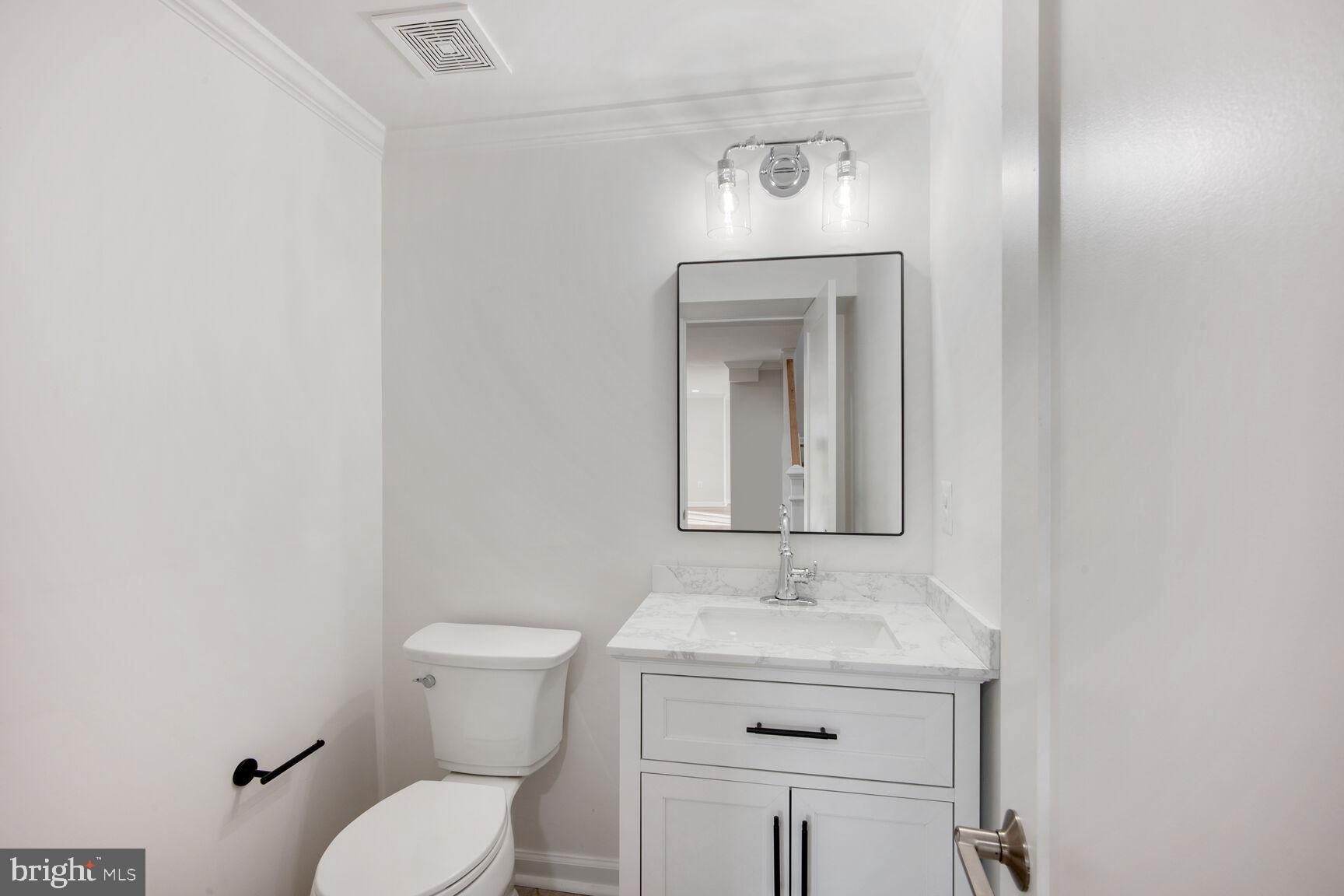 WEST SPRINGFIELD - Residential