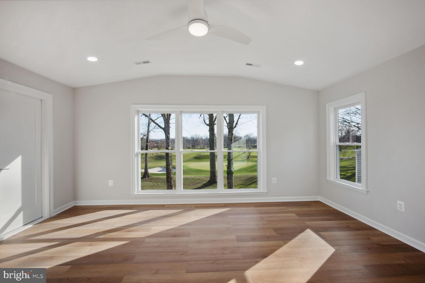 WEST SPRINGFIELD - Residential