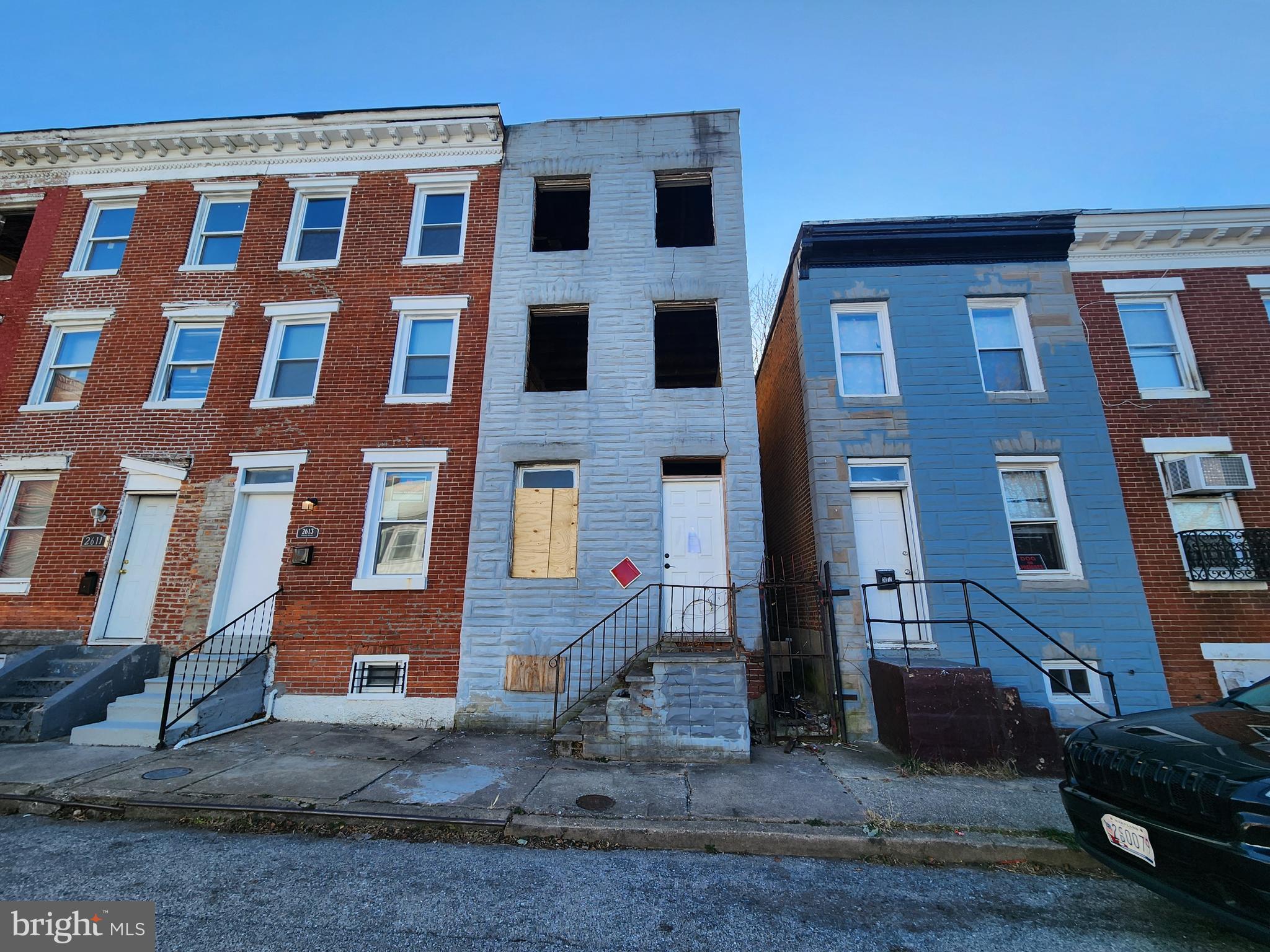 ONLINE AUCTION: This auction takes place on the Ashland Auction Group website bidding platform. Bidding begins 6/4/2026 @ 10:00 AM. Bidding ends 6/8/2026 @ 11:30 AM. The list price is the suggested opening bid. Deposit: $5,000.

This three-story townhouse is located in the Millhill neighborhood ofBaltimore City. Residents can enjoy the nearby facilities and attractions such as the Grace Medical Center, Gwynns Falls Trail, Westside Shopping Center, and Carroll Park. The property is vacant. The area provides easy access to major traffic arteries such as, U.S. Route 1 and Frederick Ave, facilitating convenient regional travel.