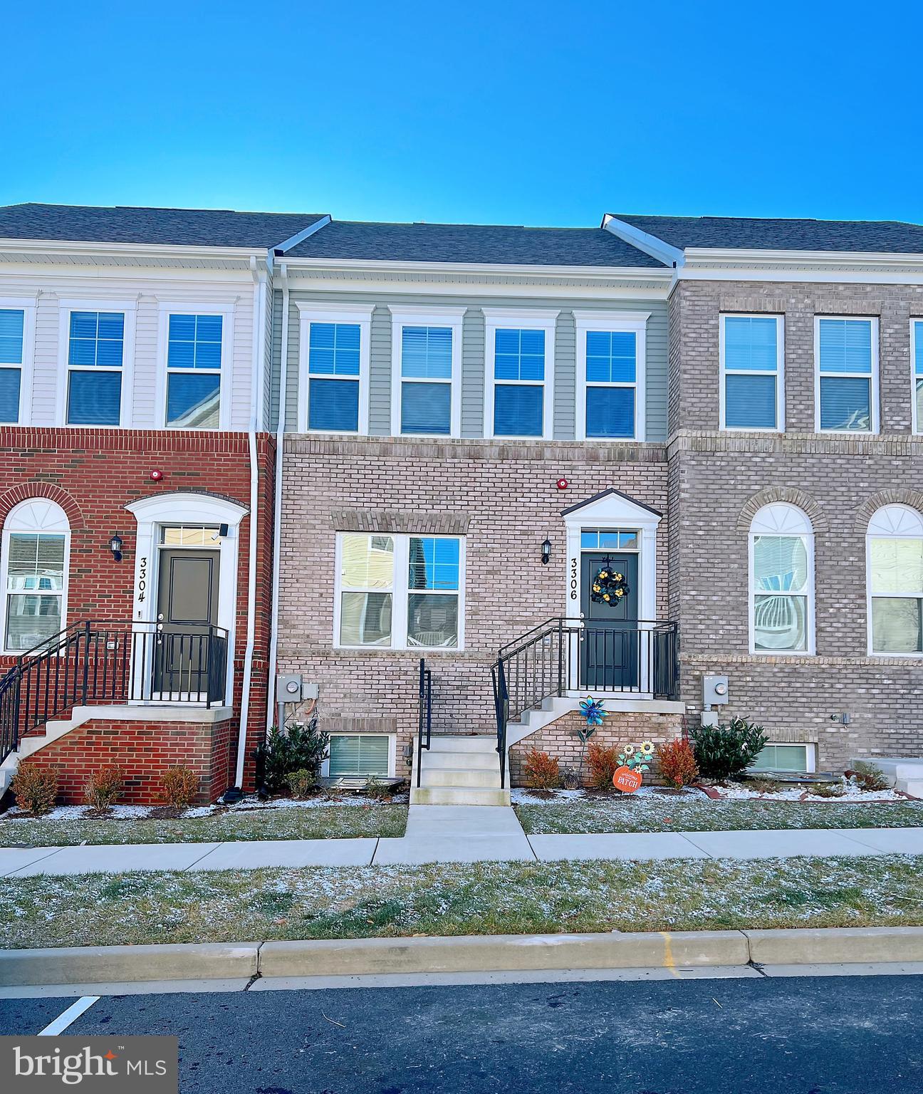 CENTURY ROW - Residential Lease