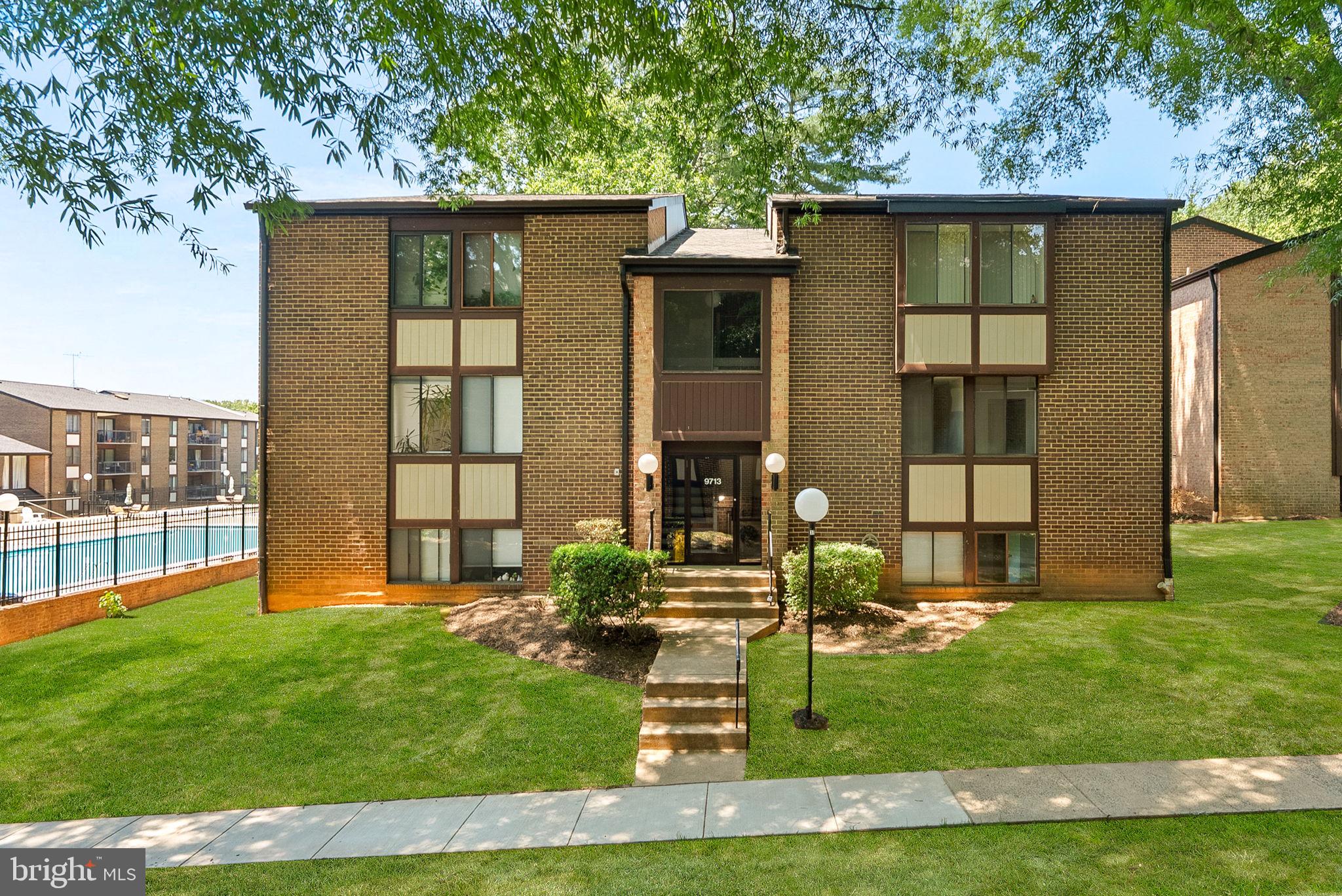 HAWTHORNE VILLAGE - Residential