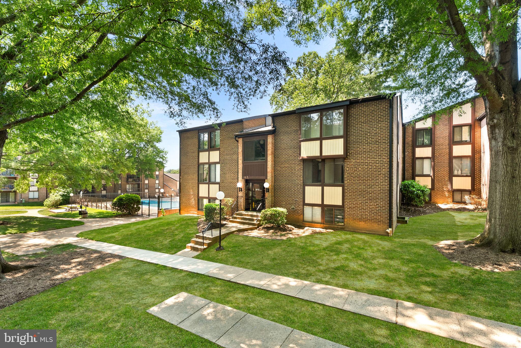 HAWTHORNE VILLAGE - Residential