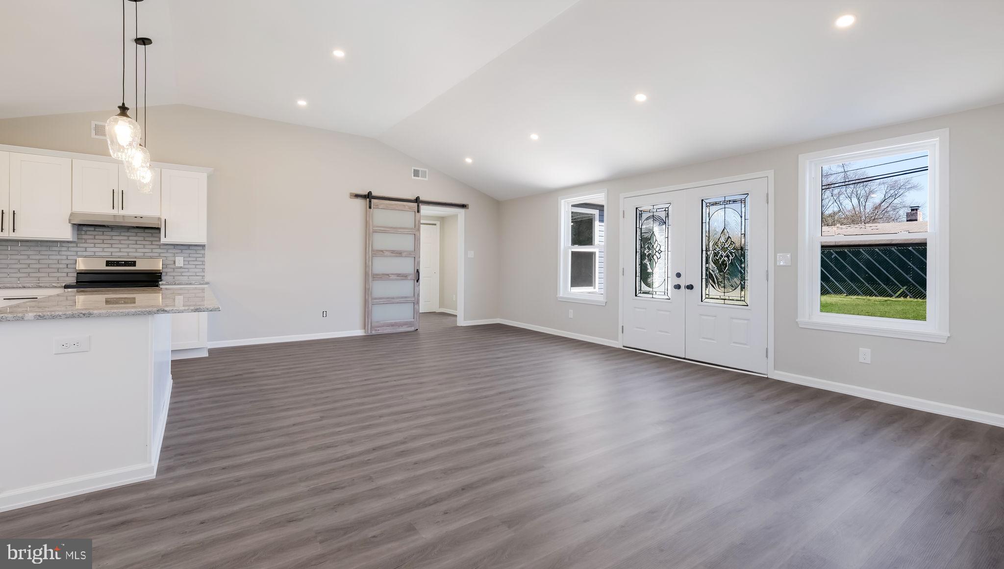 THORNRIDGE - Residential