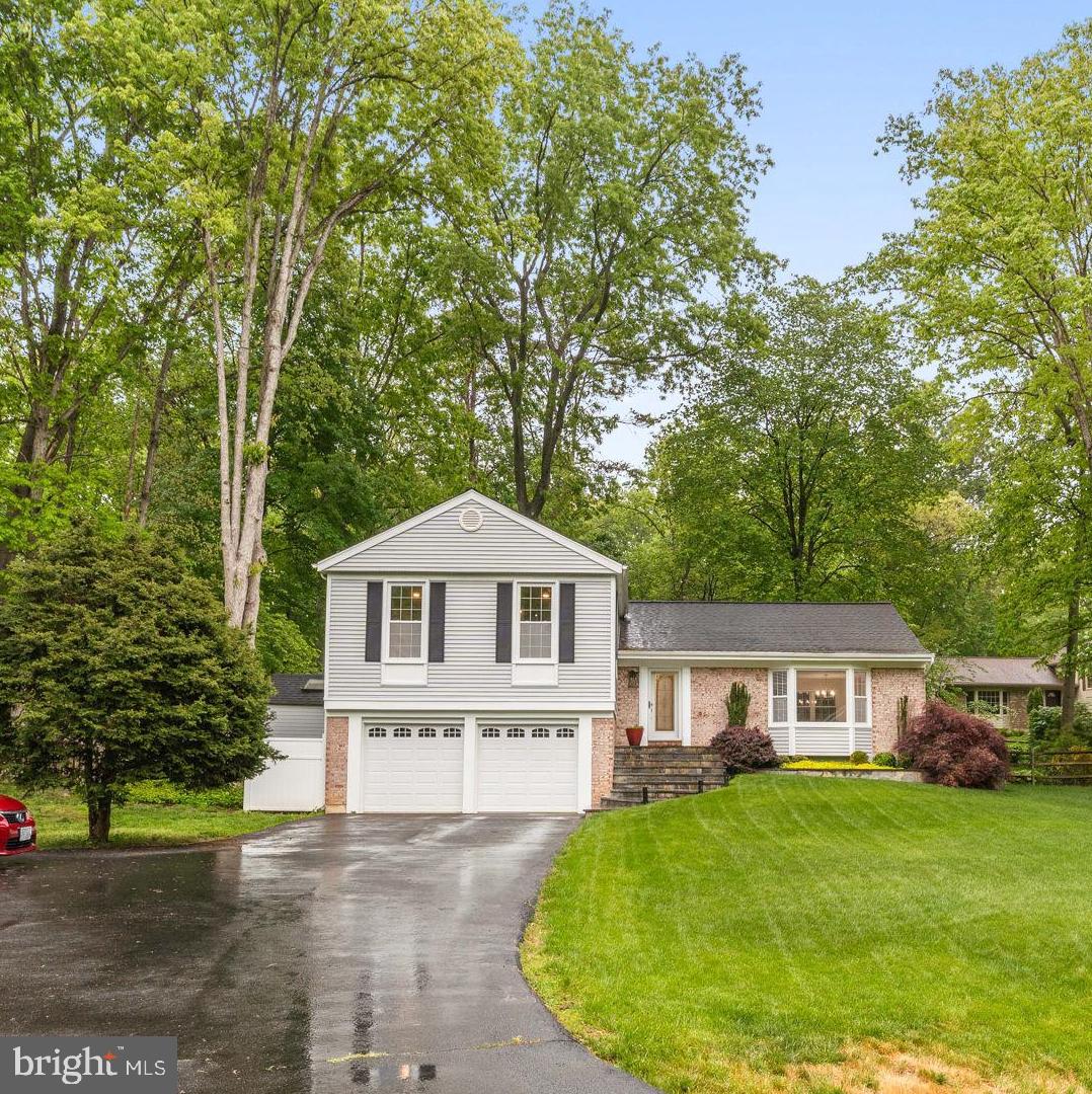 RESTON - Residential