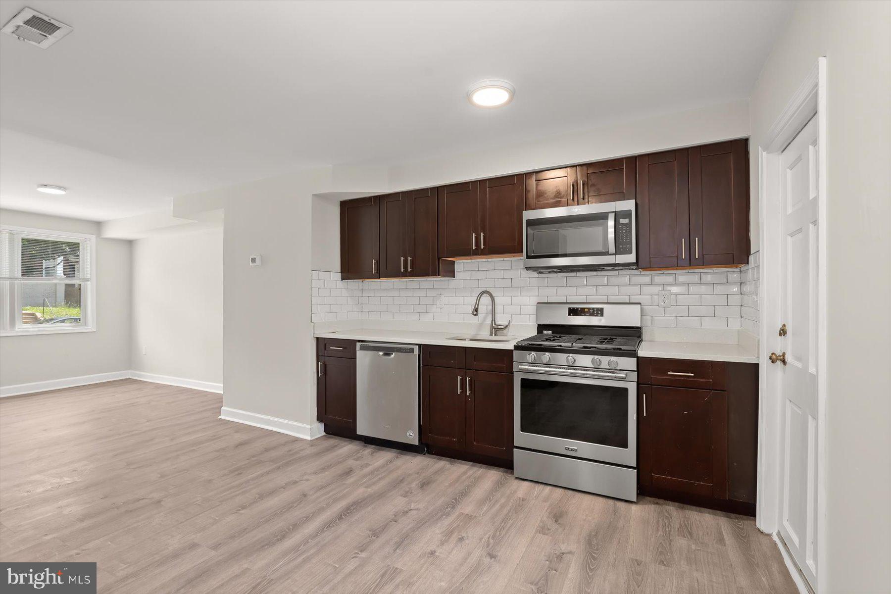 WINCHESTER - Residential