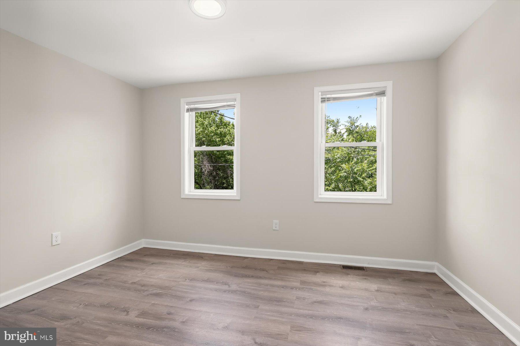 WINCHESTER - Residential