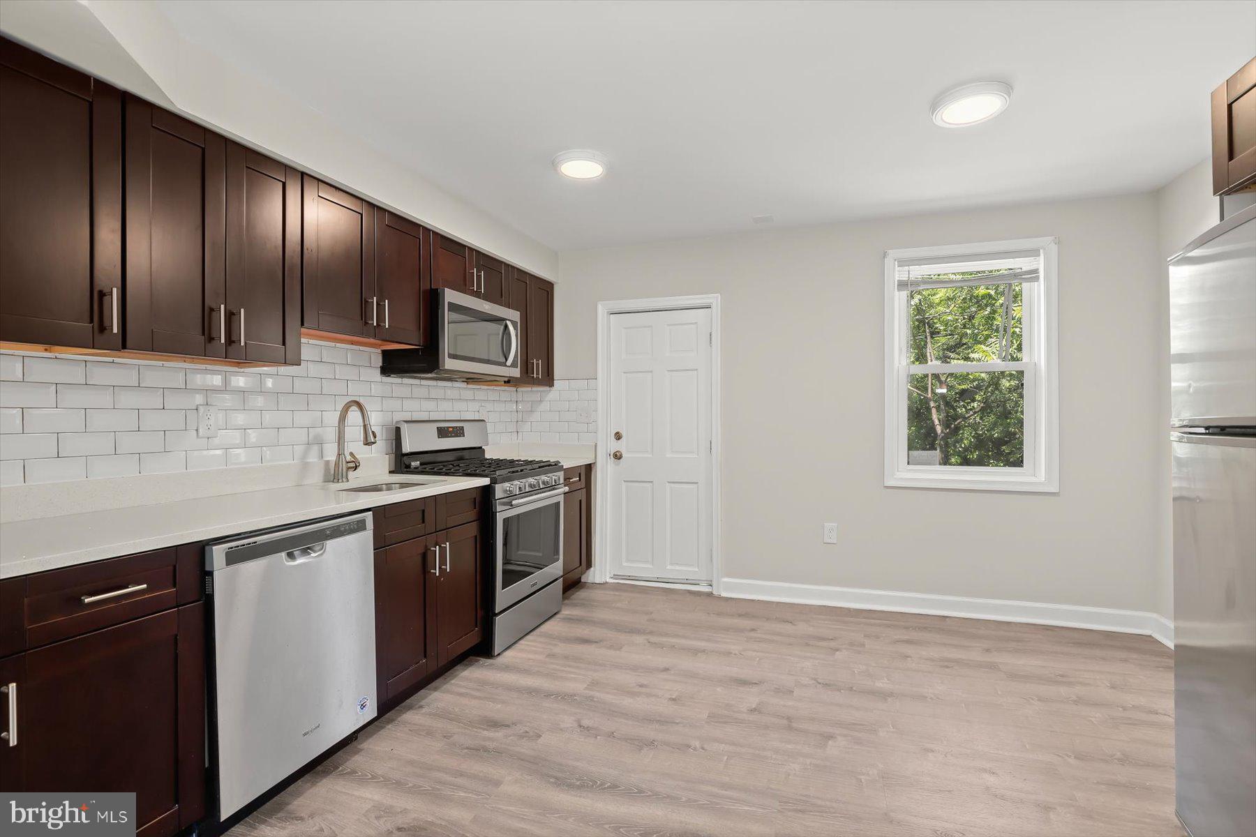 WINCHESTER - Residential