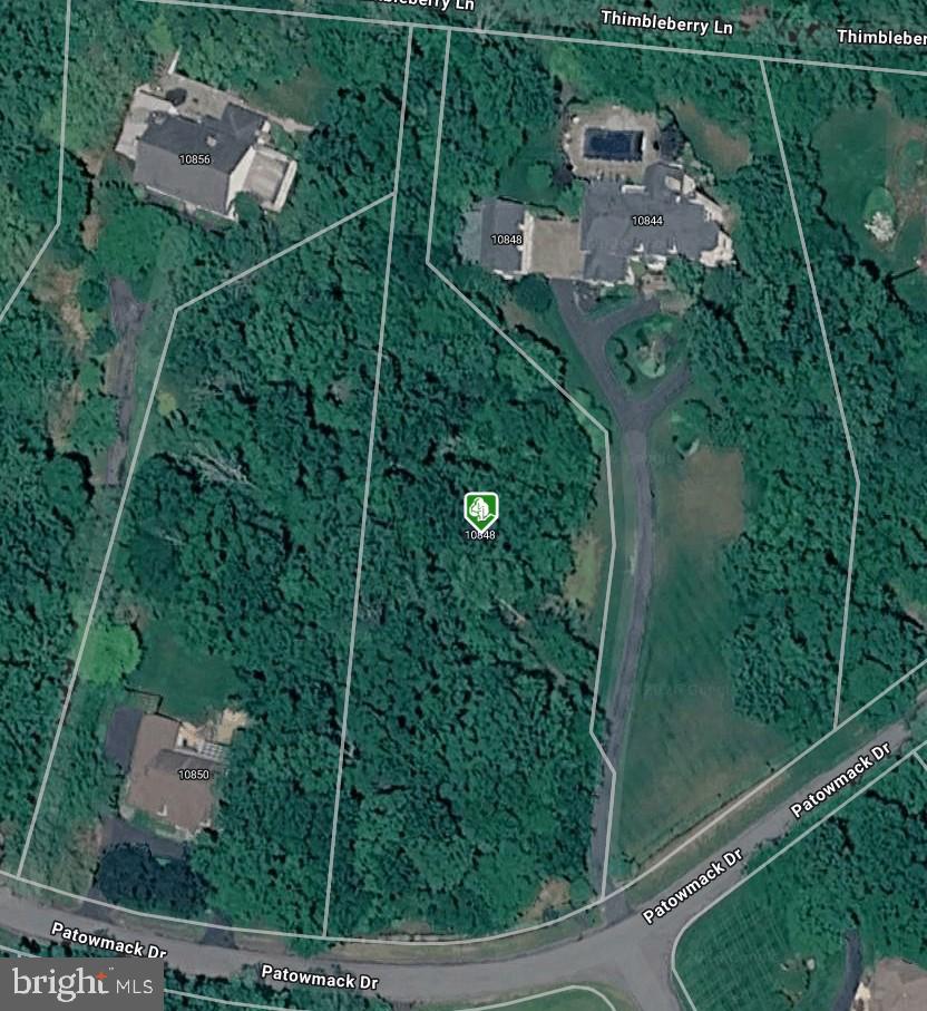 Build your dream home in a multi-million dollar neighborhood on this nearly 2 acre parcel with approved 6 bedroom perc site.
