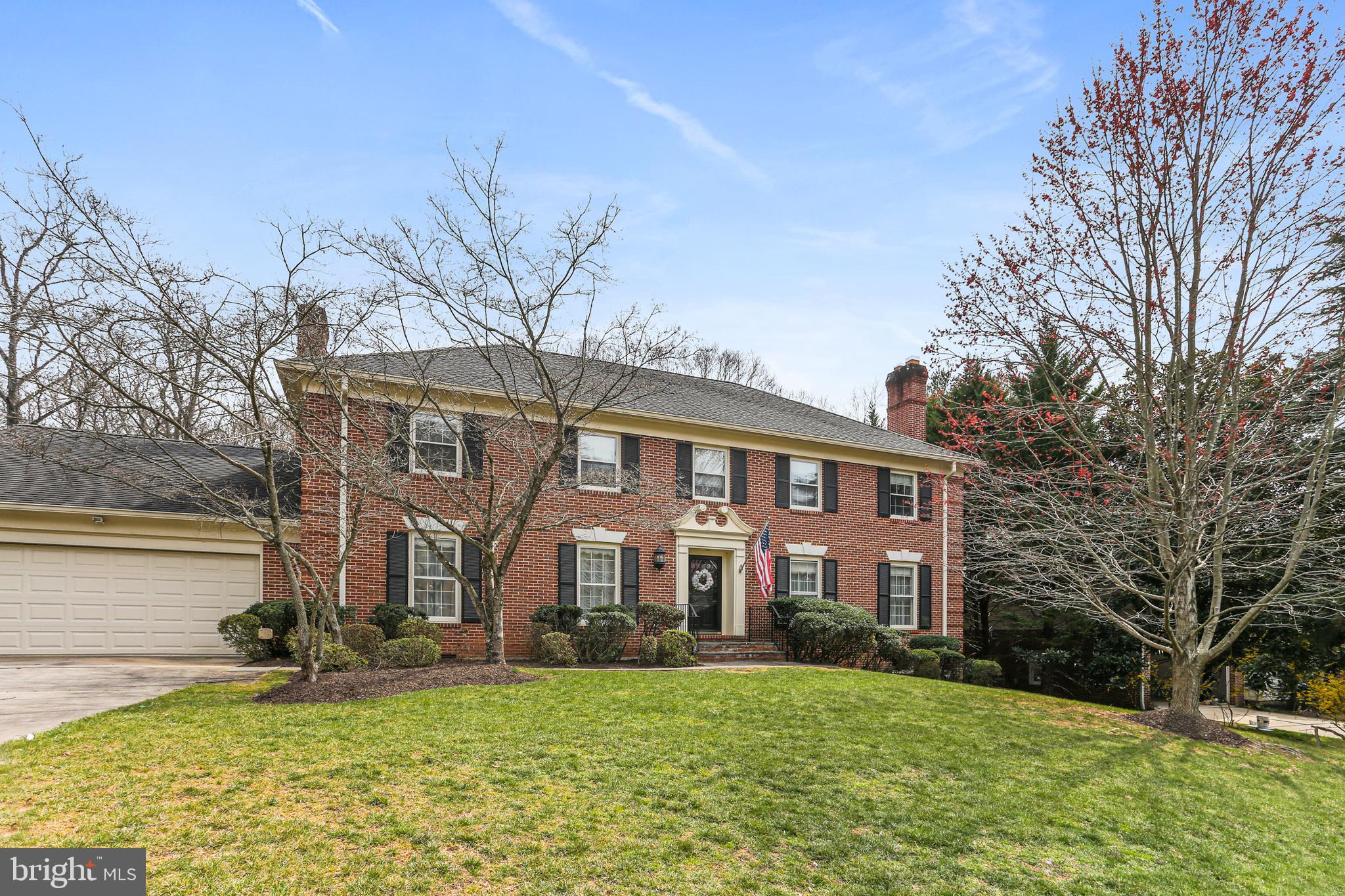 RIVER FALLS - Residential