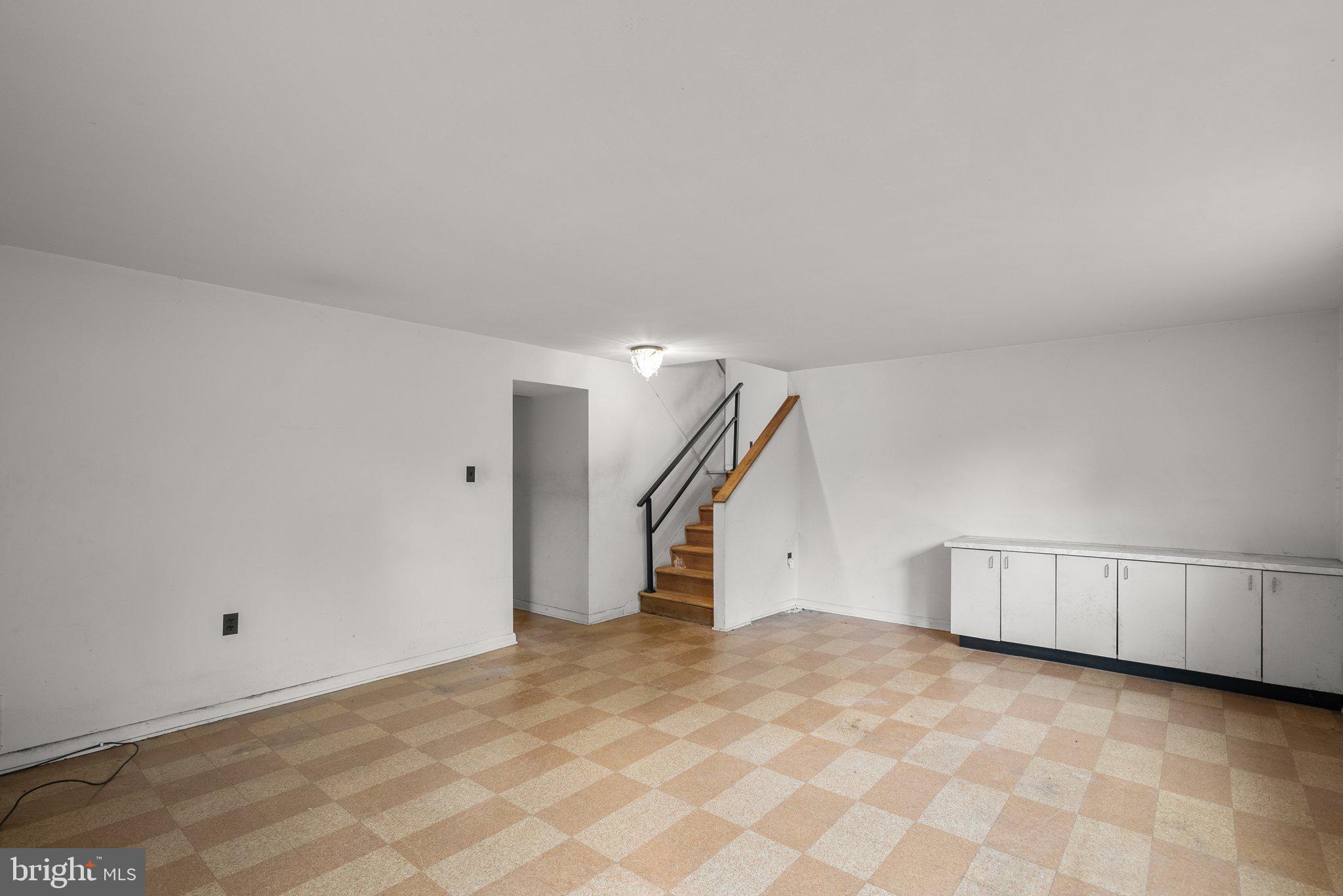GREENWOOD KNOLLS - Residential