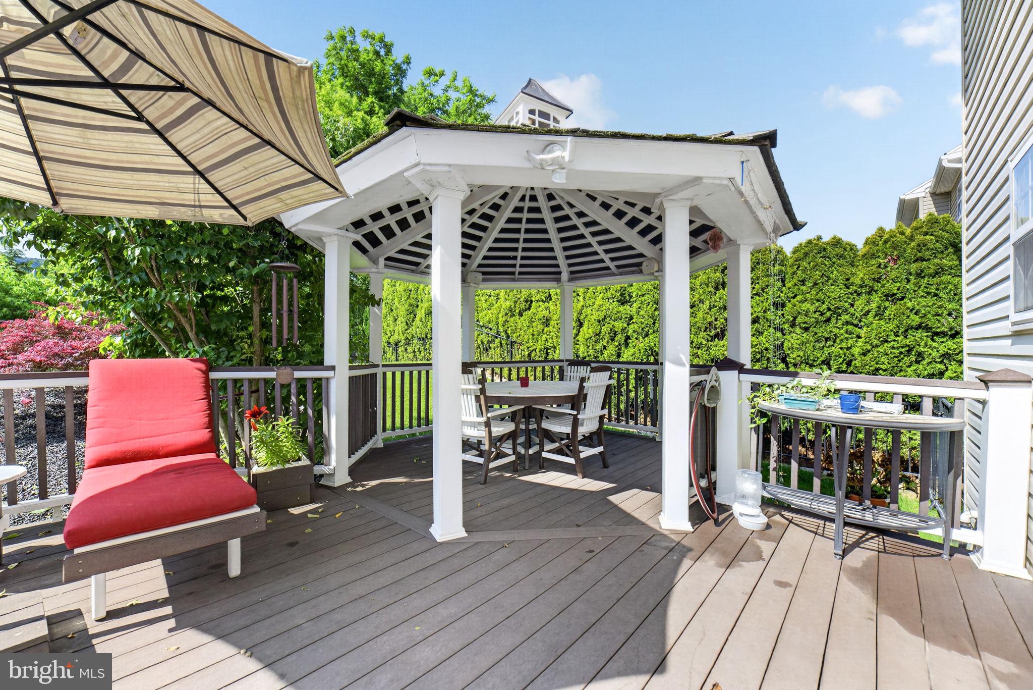 HILLS AT LOCK RIDGE - Residential