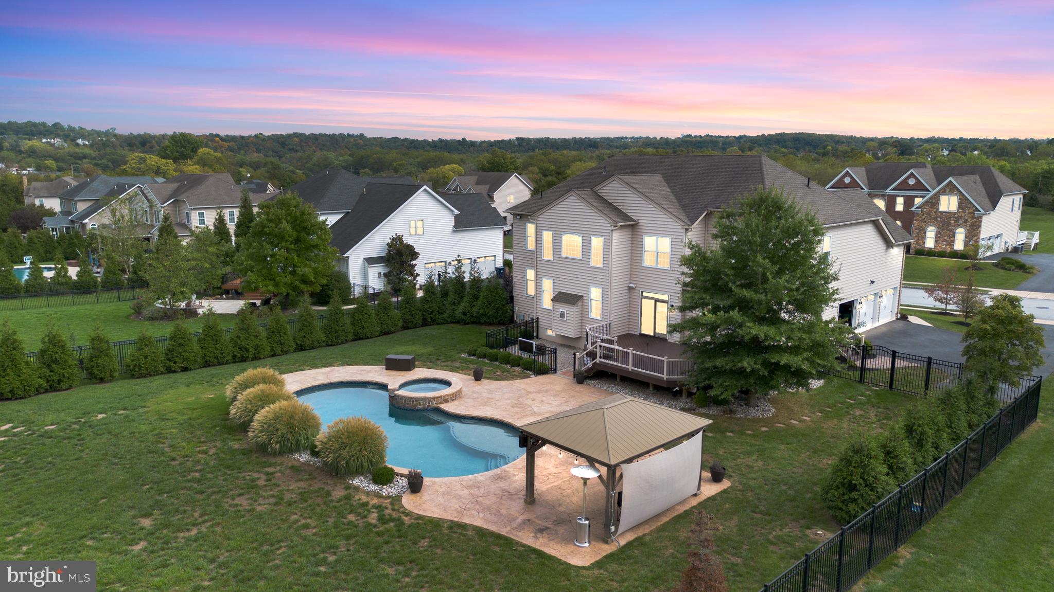 RIVERSIDE AT PROV - Residential