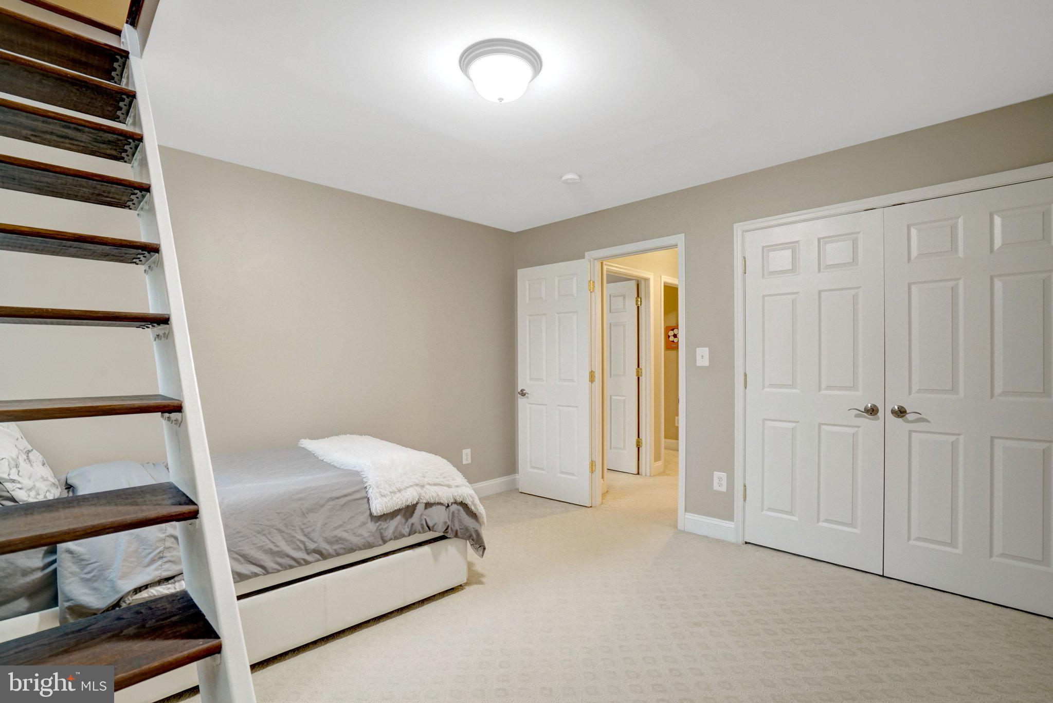 GREENWAY DOWNS - Residential