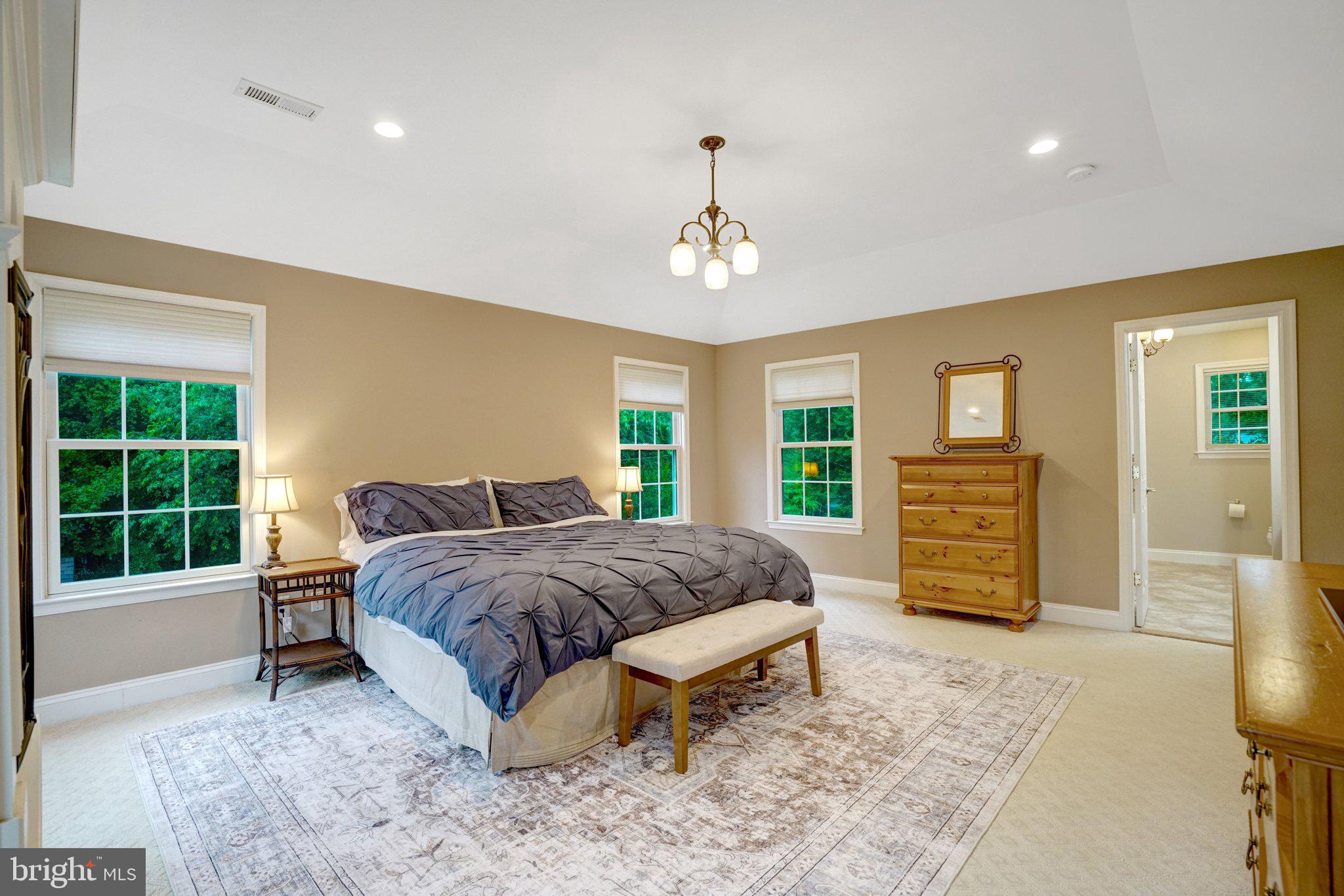 GREENWAY DOWNS - Residential