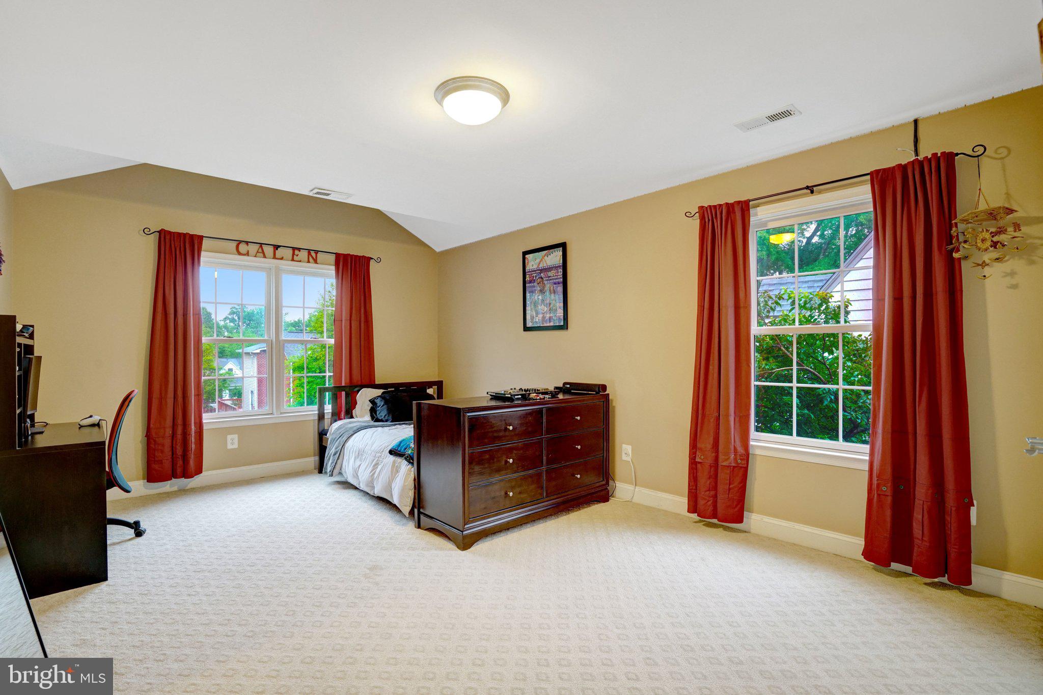 GREENWAY DOWNS - Residential
