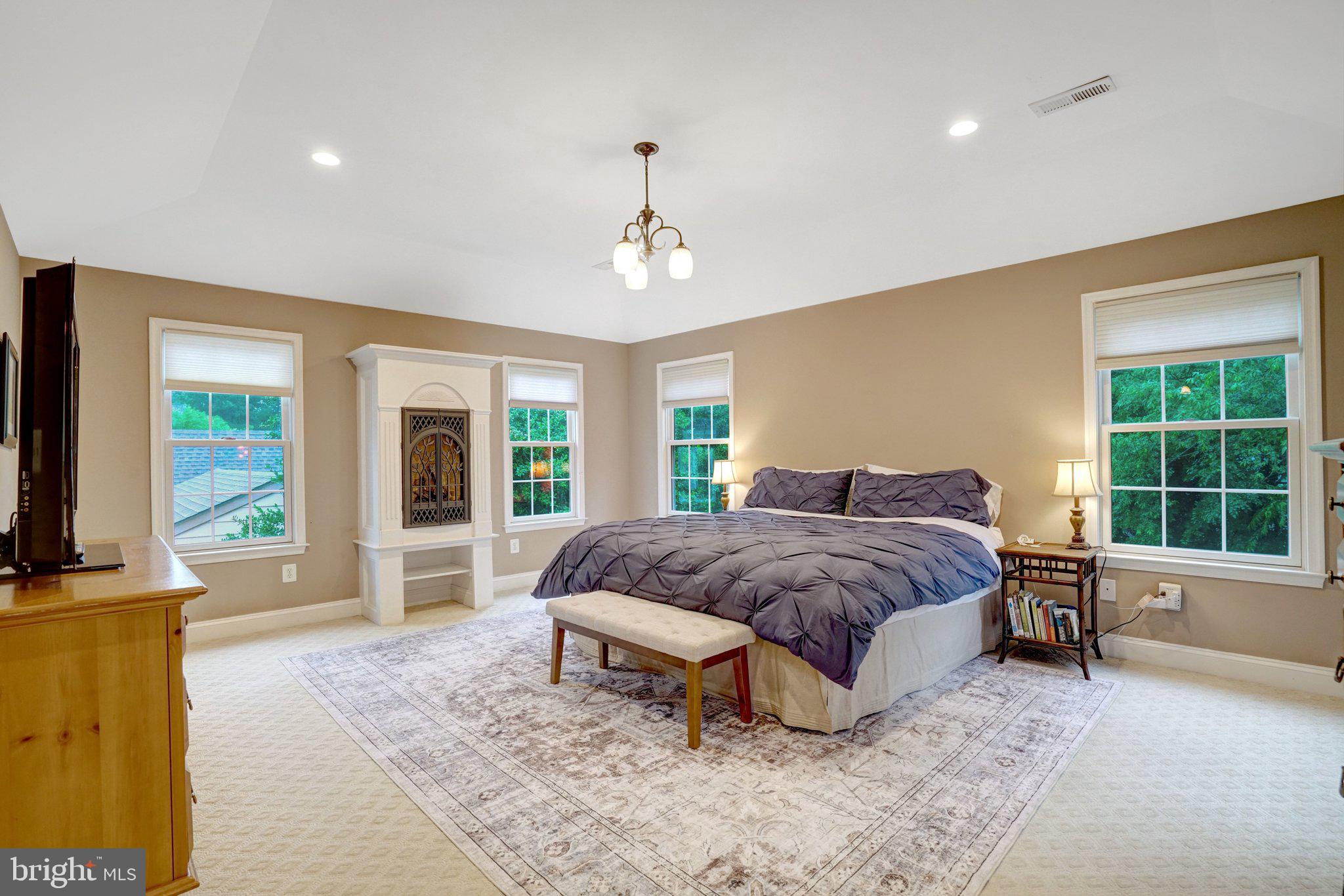 GREENWAY DOWNS - Residential