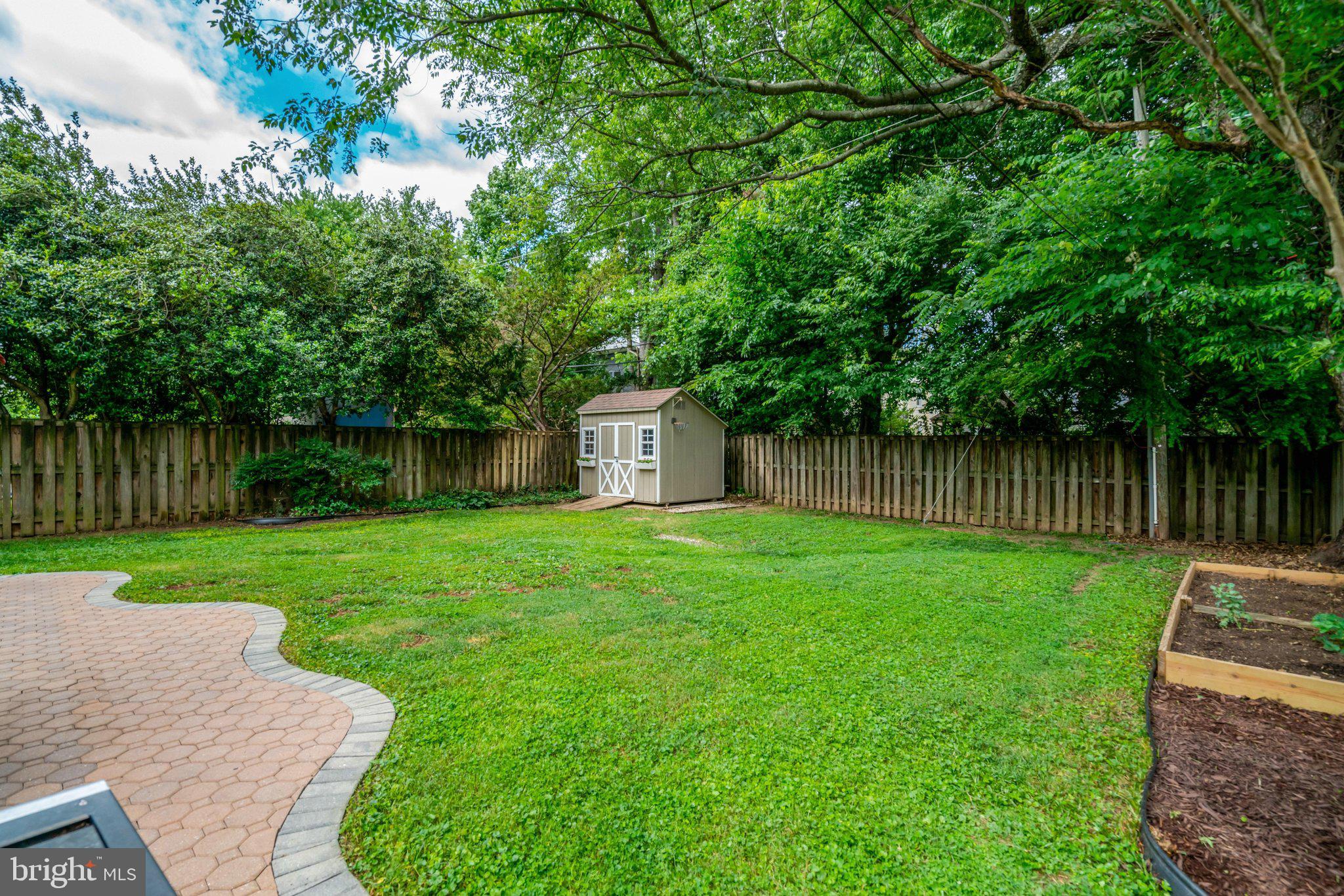 GREENWAY DOWNS - Residential