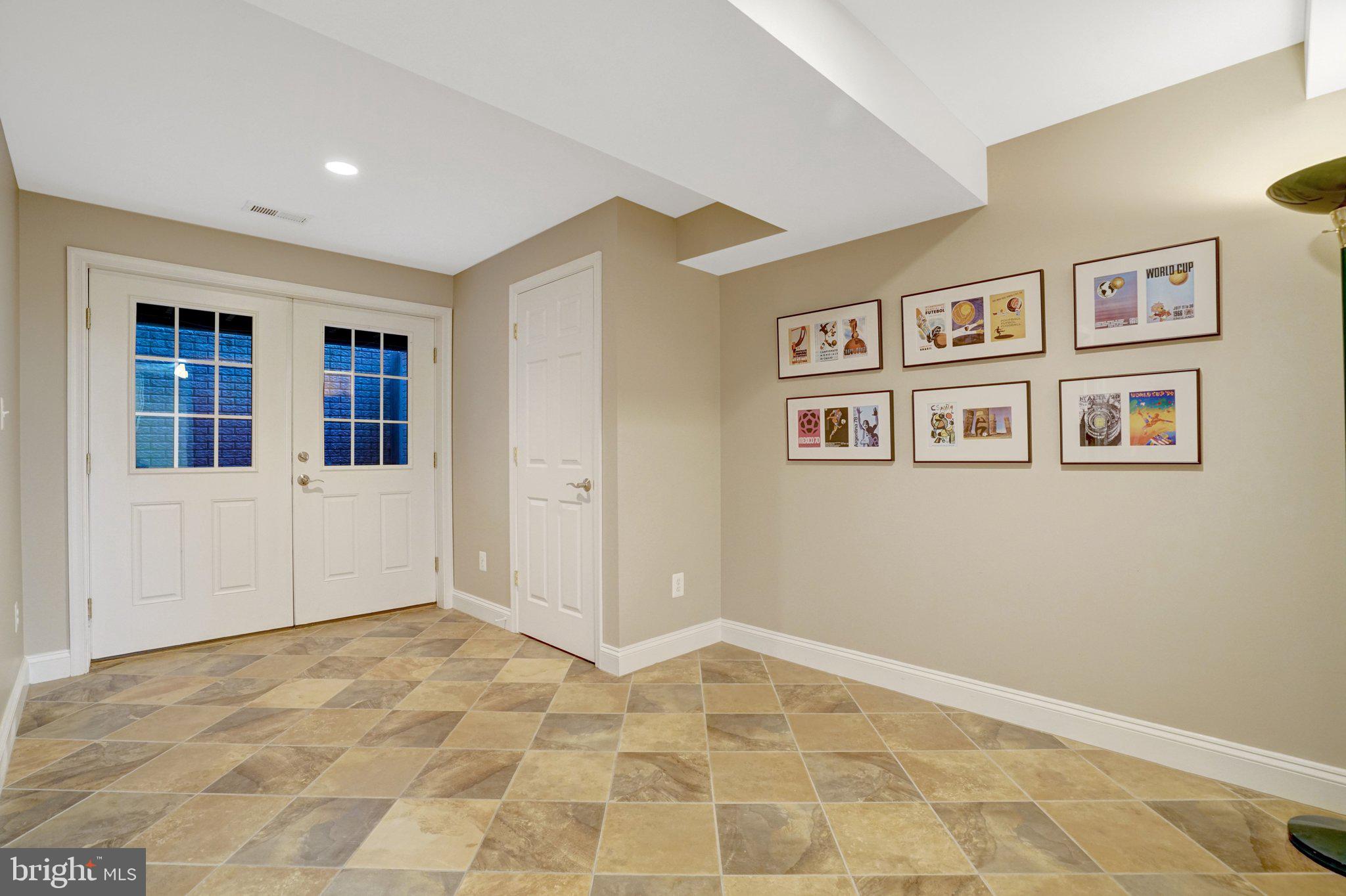 GREENWAY DOWNS - Residential